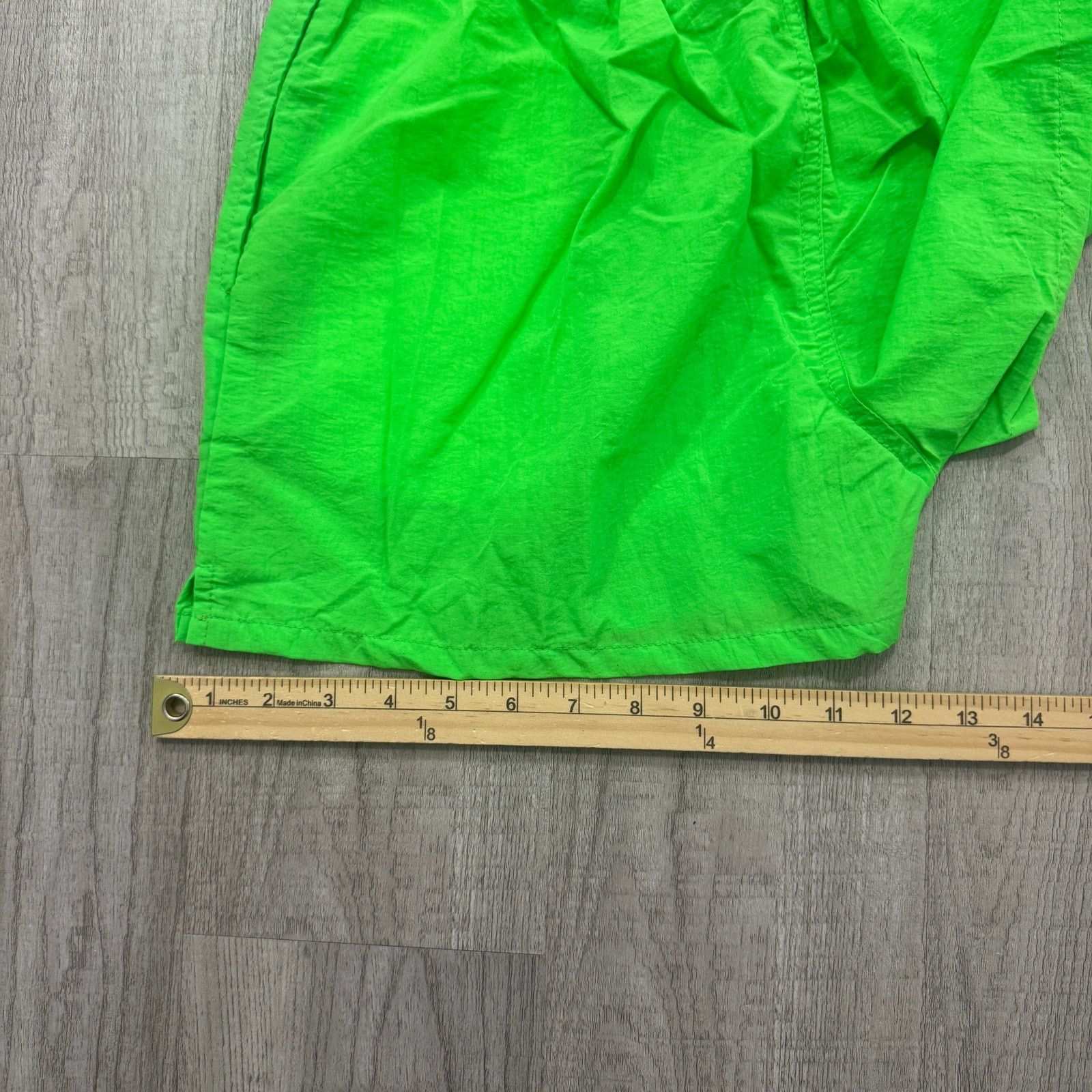 Vintage NEW Vintage USA Sport Surf Shorts Mens Small Green 80s Size US 26 / EU 42 - 11 Thumbnail