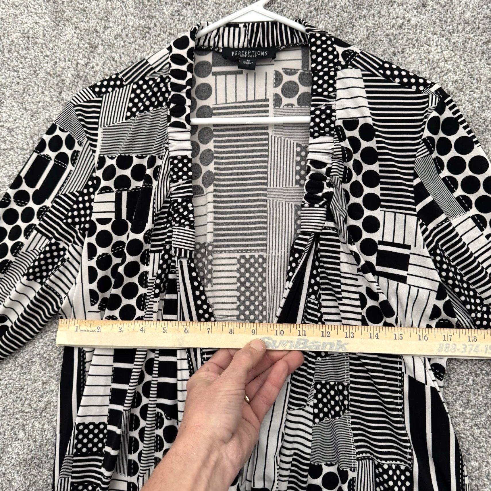 Vintage Perceptions Top Womens Size 12 Geometric Eclectic Artsy Maximalist Lagenlook Blouse Size XL / US 12-14 / IT 48-50 - 3 Thumbnail