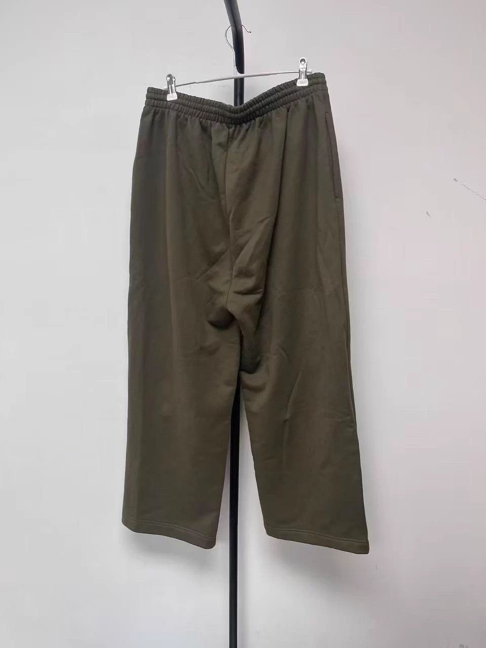 Balenciaga Balenciaga Logo Mid-Waist Casual Knit Pants M Like New Size US 33 - 2 Thumbnail