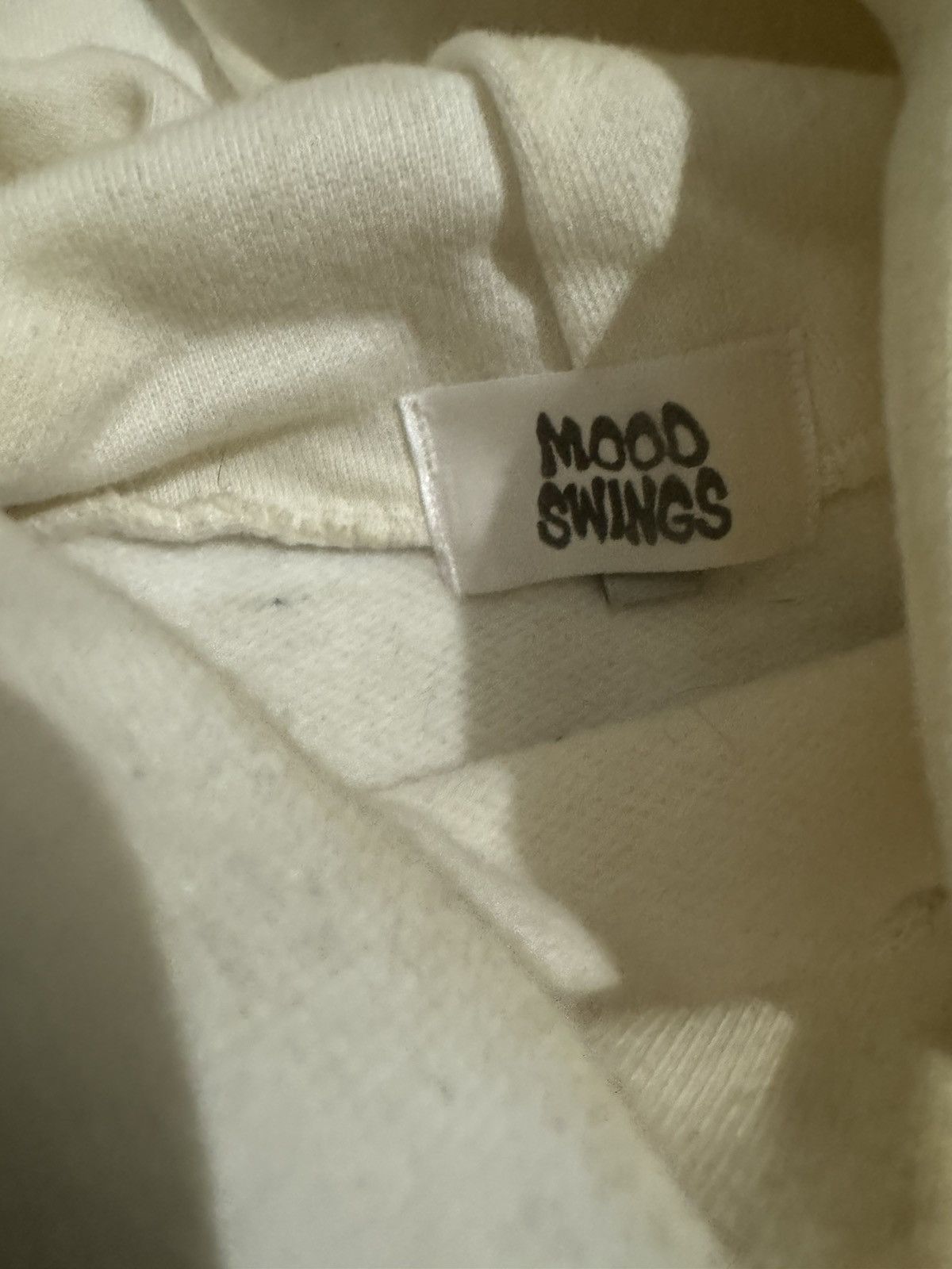 Other Mood swings white and red hoodie Size US M / EU 48-50 / 2 - 3 Thumbnail