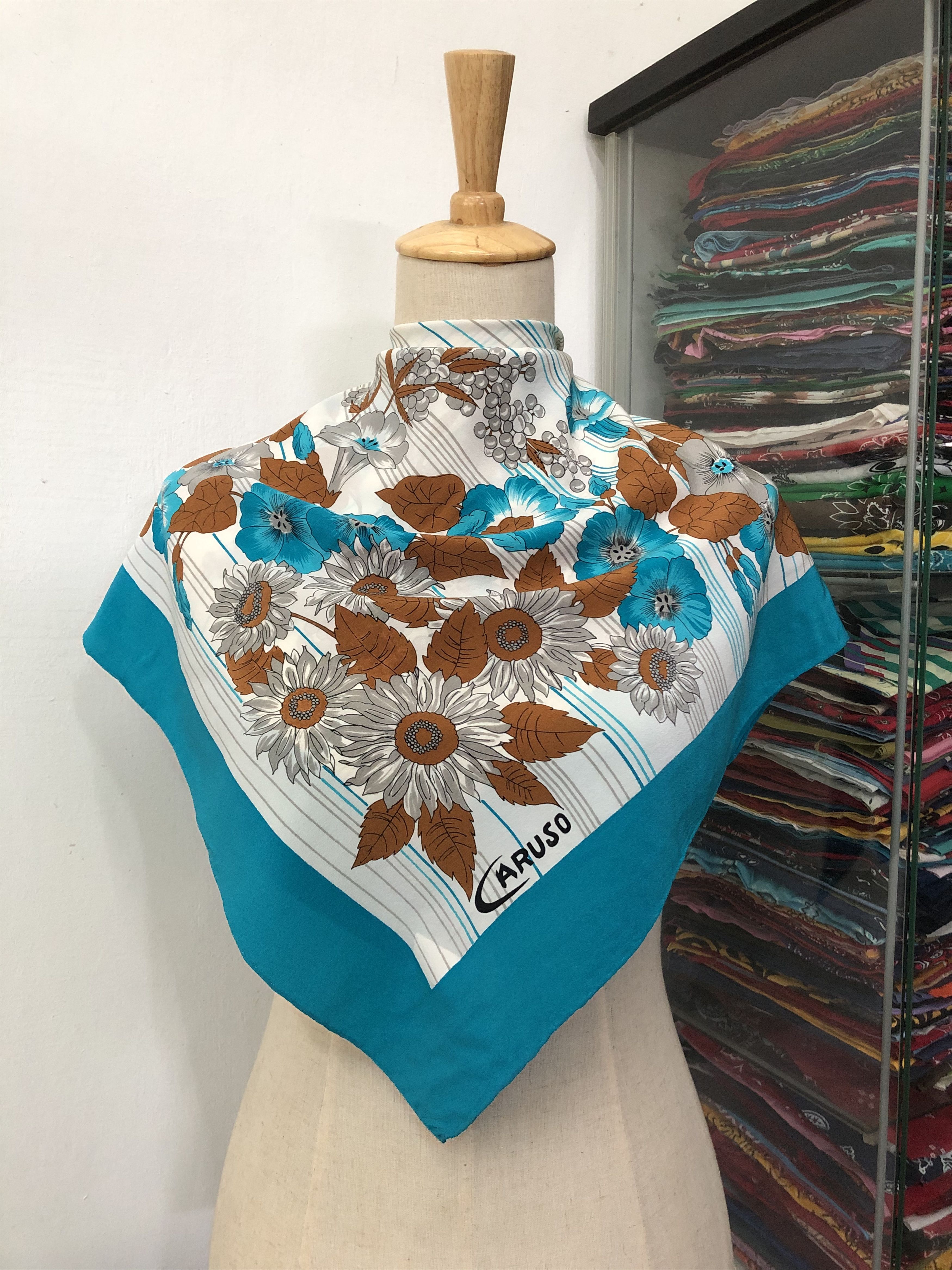 Caruso × Vintage Vintage Caruso Silk Scarf Size ONE SIZE - 1 Thumbnail