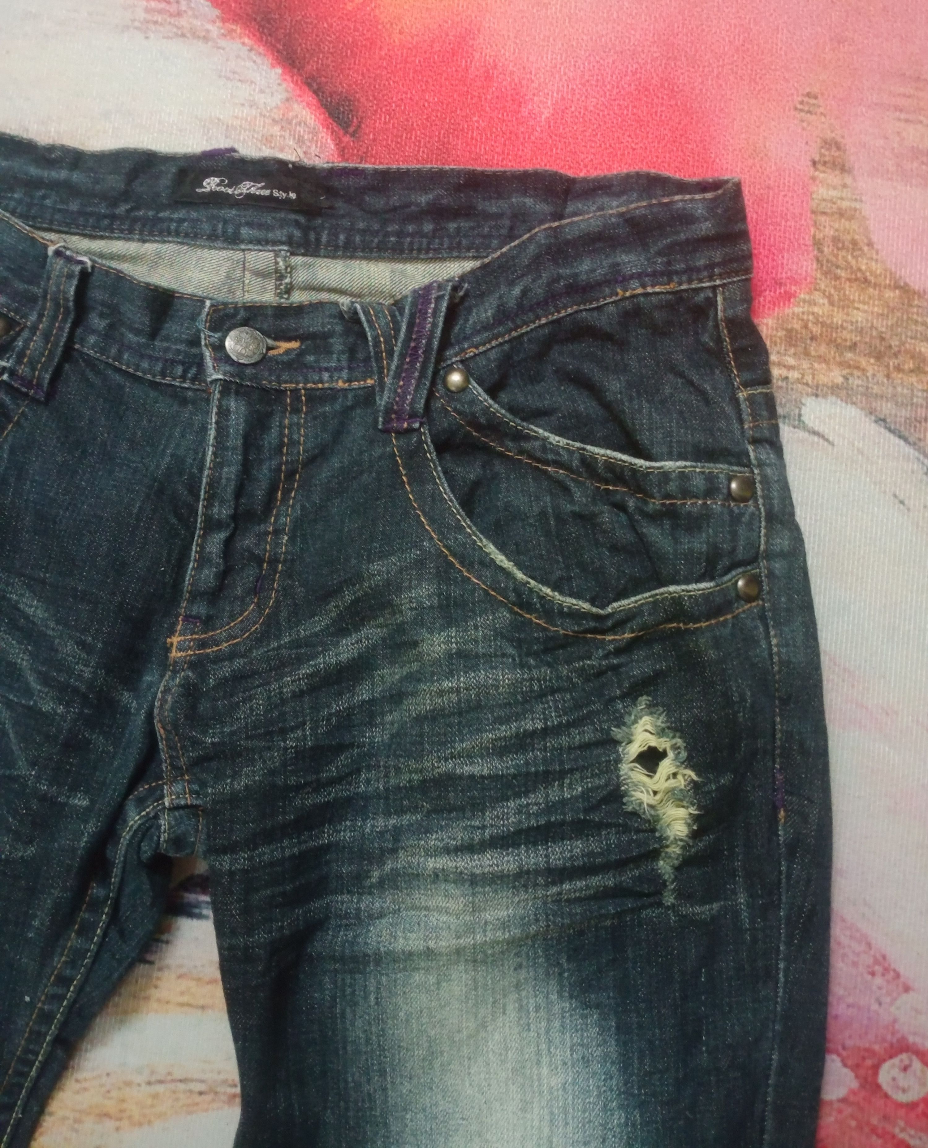 Le Grande Bleu (L.G.B.) Rare Root Three Style Flare Distressed Denim Size 34" / US 12 / IT 48 - 5 Thumbnail