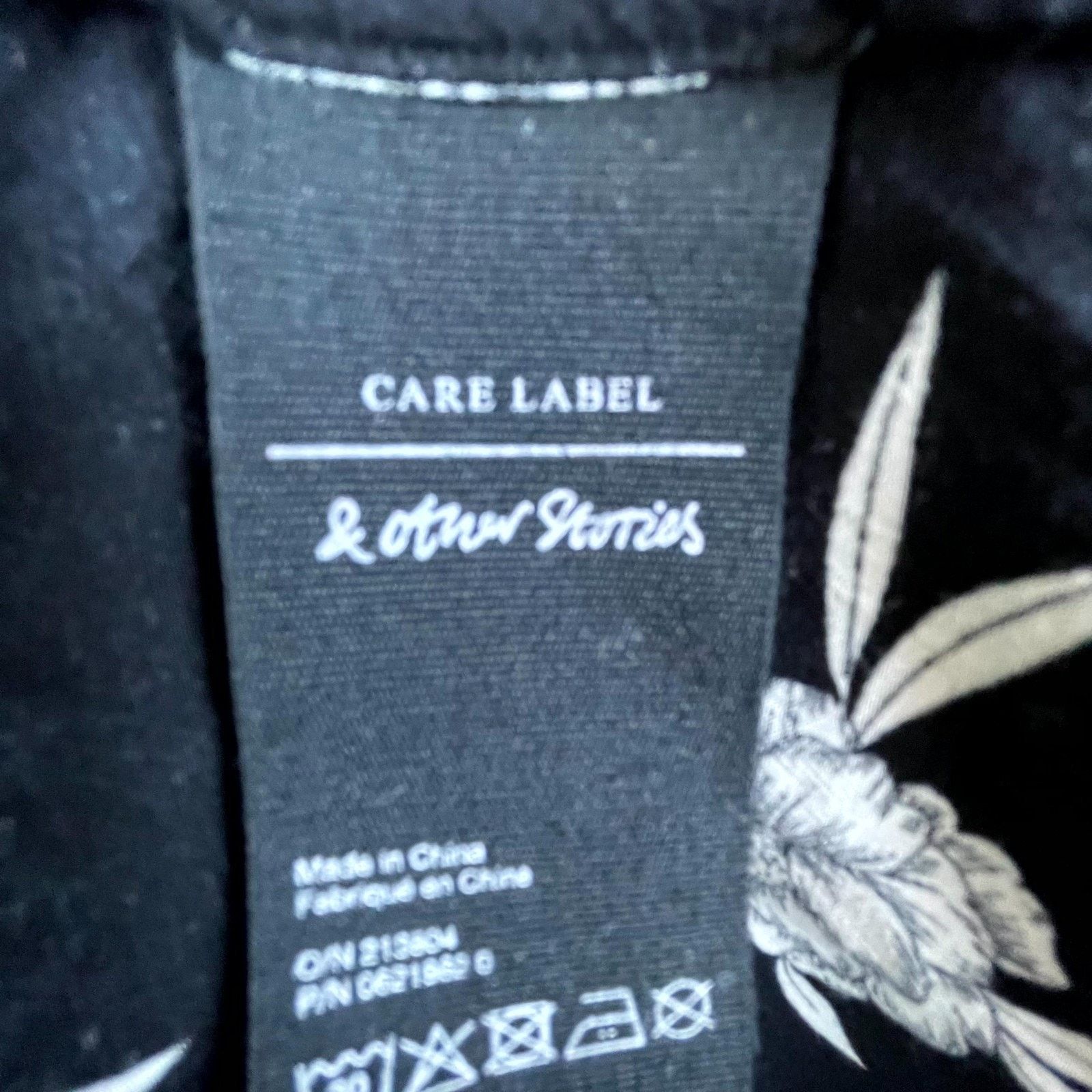 & Other Stories & Other Stories Kimono Dress Women 4 Black Floral Open Front Size S / US 4 / IT 40 - 6 Thumbnail