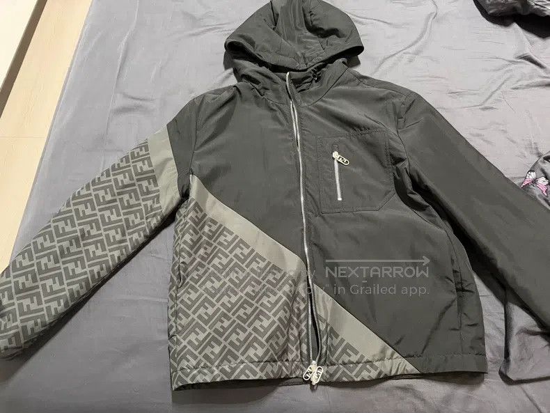 Fendi Fendi Reversible Thin Fleece Men's Jacket Size US S / EU 44-46 / 1 - 1 Thumbnail