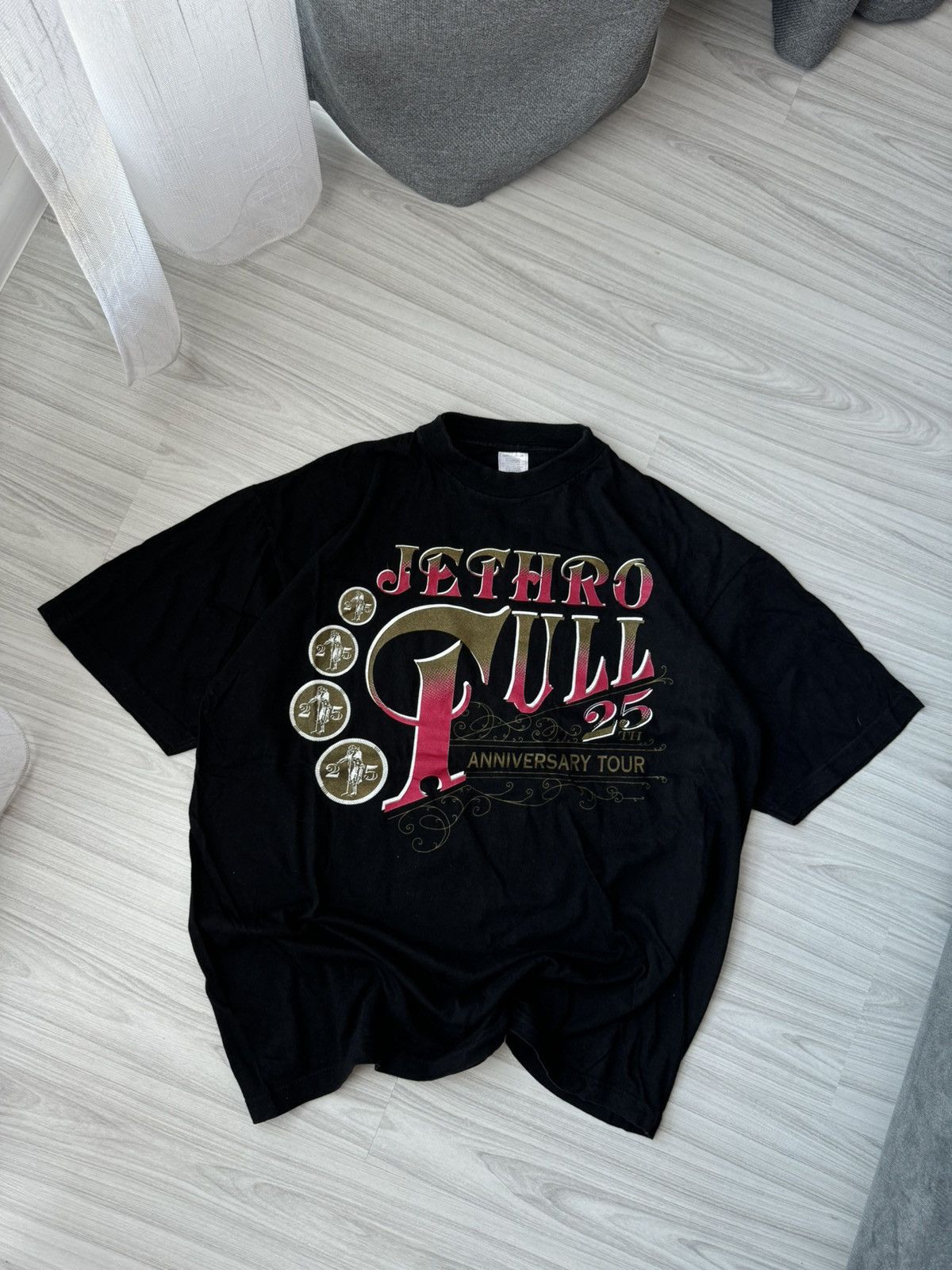 Band Tees × Vintage Vintage 1993 Jethro Tull 25th Anniversary Tour Tee Size US XL / EU 56 / 4 - 1 Thumbnail