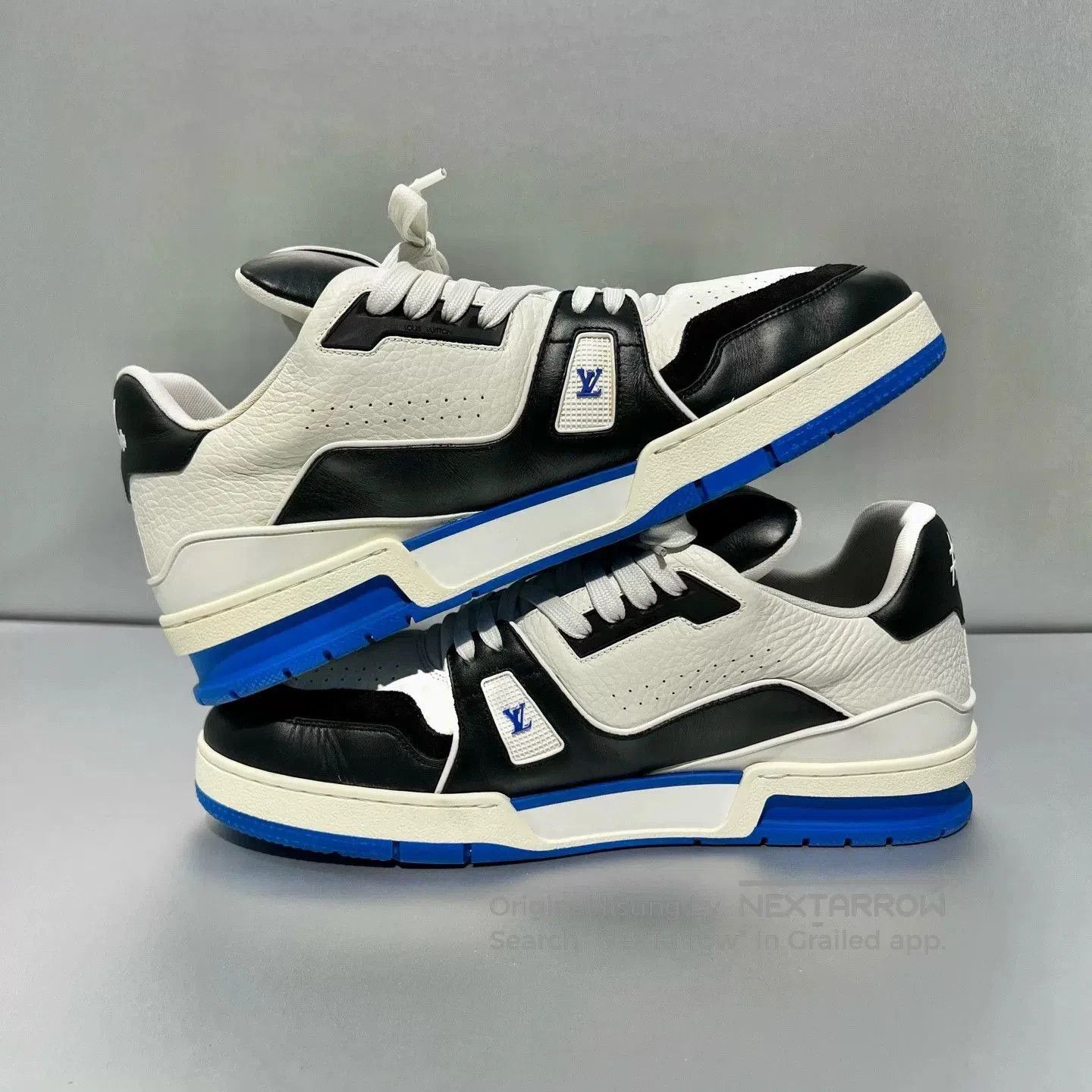 Louis Vuitton louis vuitton trainer sneakers in black and white. Size US 9 / EU 42 - 4 Thumbnail