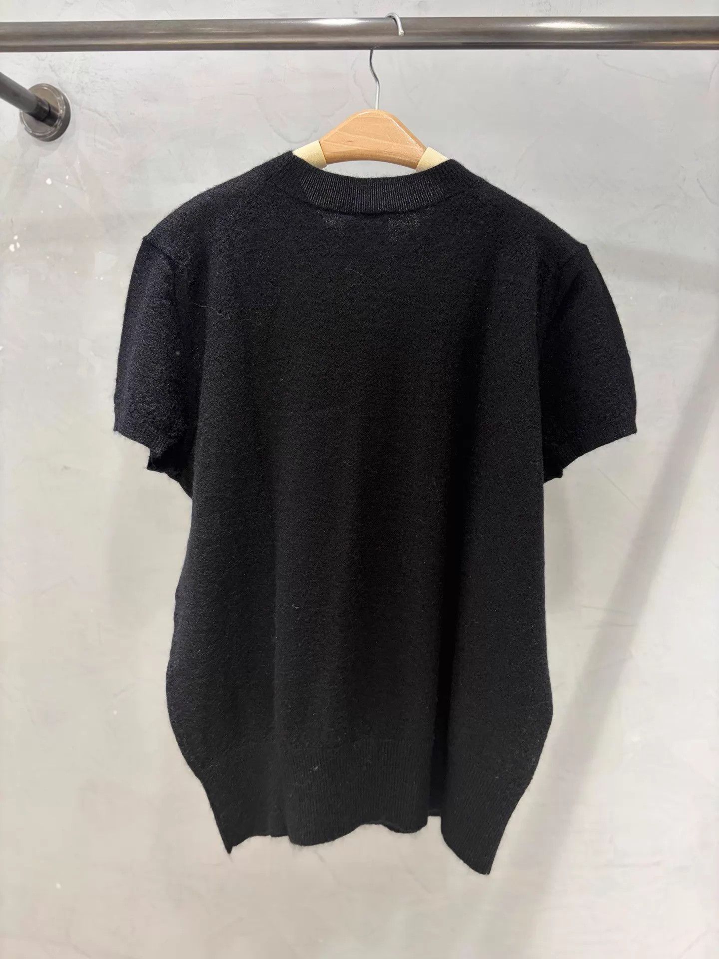Chanel Chanel Black Wool Pearl-embellished Knit Short-Sleeve 44 Size L / US 10 / IT 46 - 5 Thumbnail
