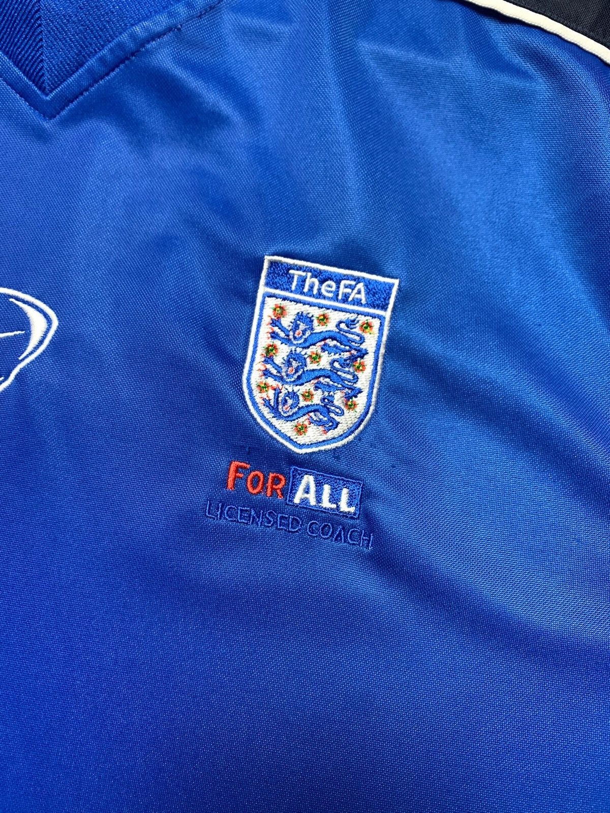 Nike × Vintage Vintage Nike England soccer jersey logo Size US L / EU 52-54 / 3 - 3 Thumbnail