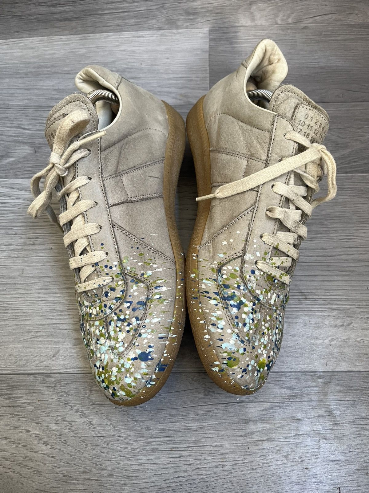 Maison Margiela Maison margiela gats paint splatter low top sneakers sz 41 Size US 8 / EU 41 - 7 Thumbnail
