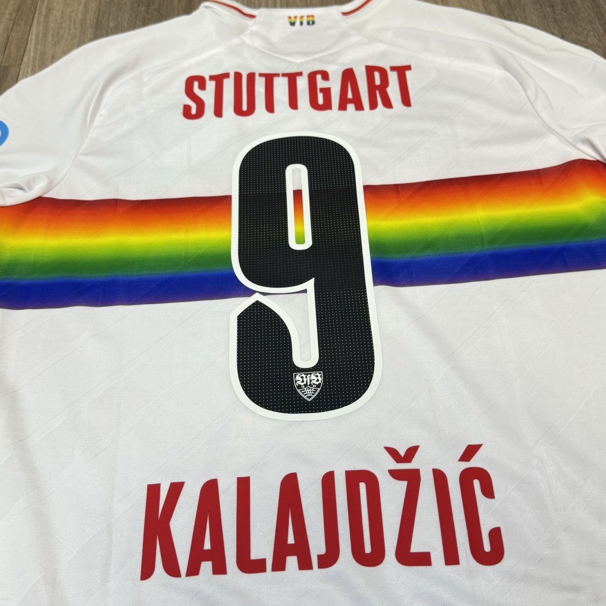 Other VfB Stuttgart 20/21 special jersey #9 Kalajozic (Bnwt) Size US S / EU 44-46 / 1 - 6 Thumbnail