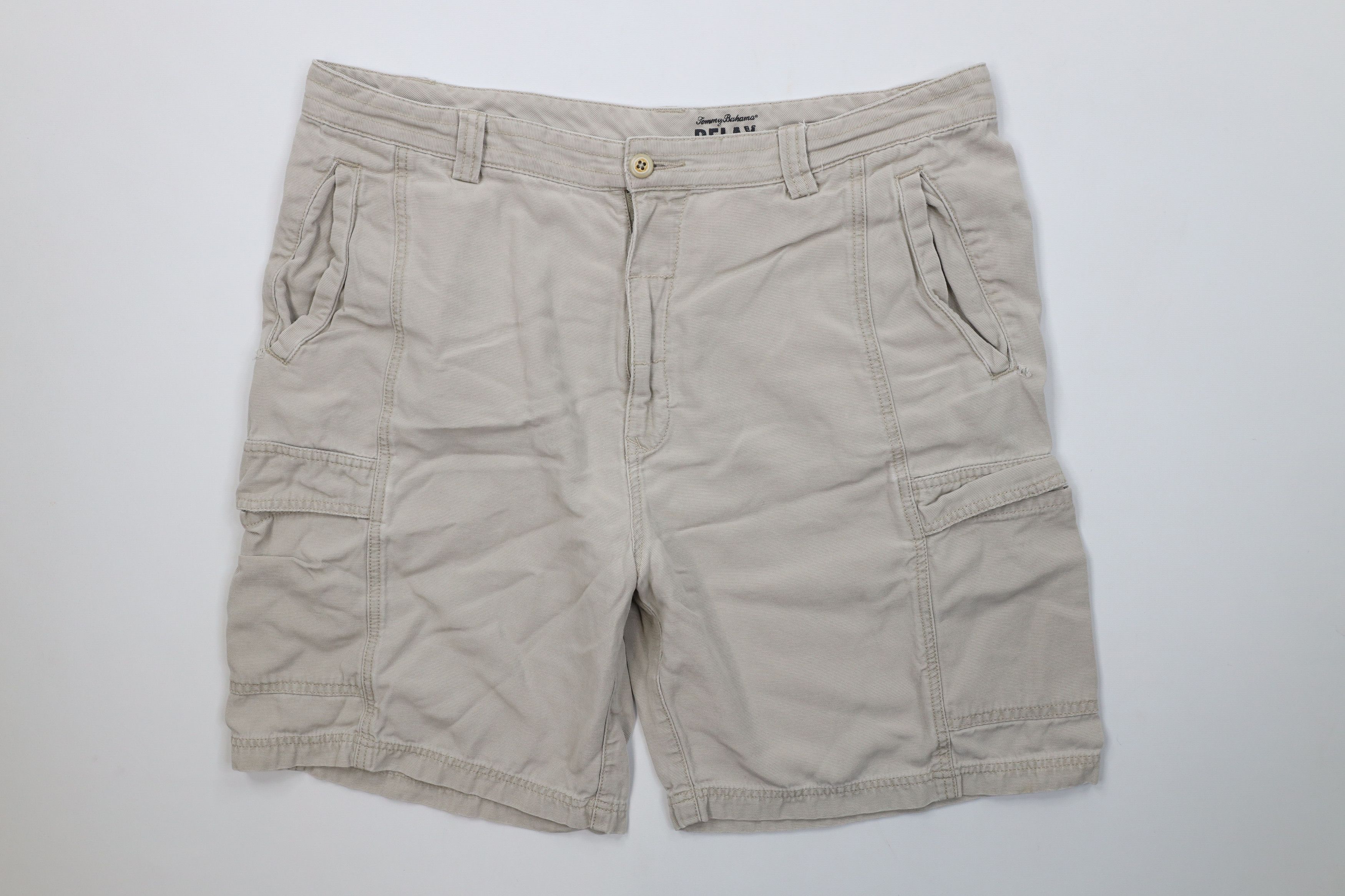 Tommy Bahama Vintage Tommy Bahama Relax Above Knee Cargo Shorts Beige Size US 38 / EU 54 - 1 Thumbnail