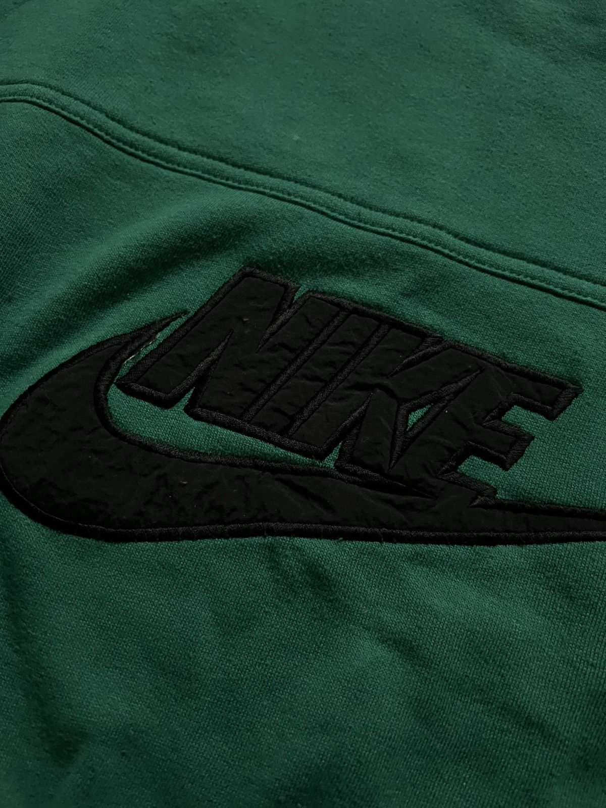 Nike Rare Vintage Sweatshirt Nike 80s Big Logo Center Logo M Size US M / EU 48-50 / 2 - 3 Thumbnail
