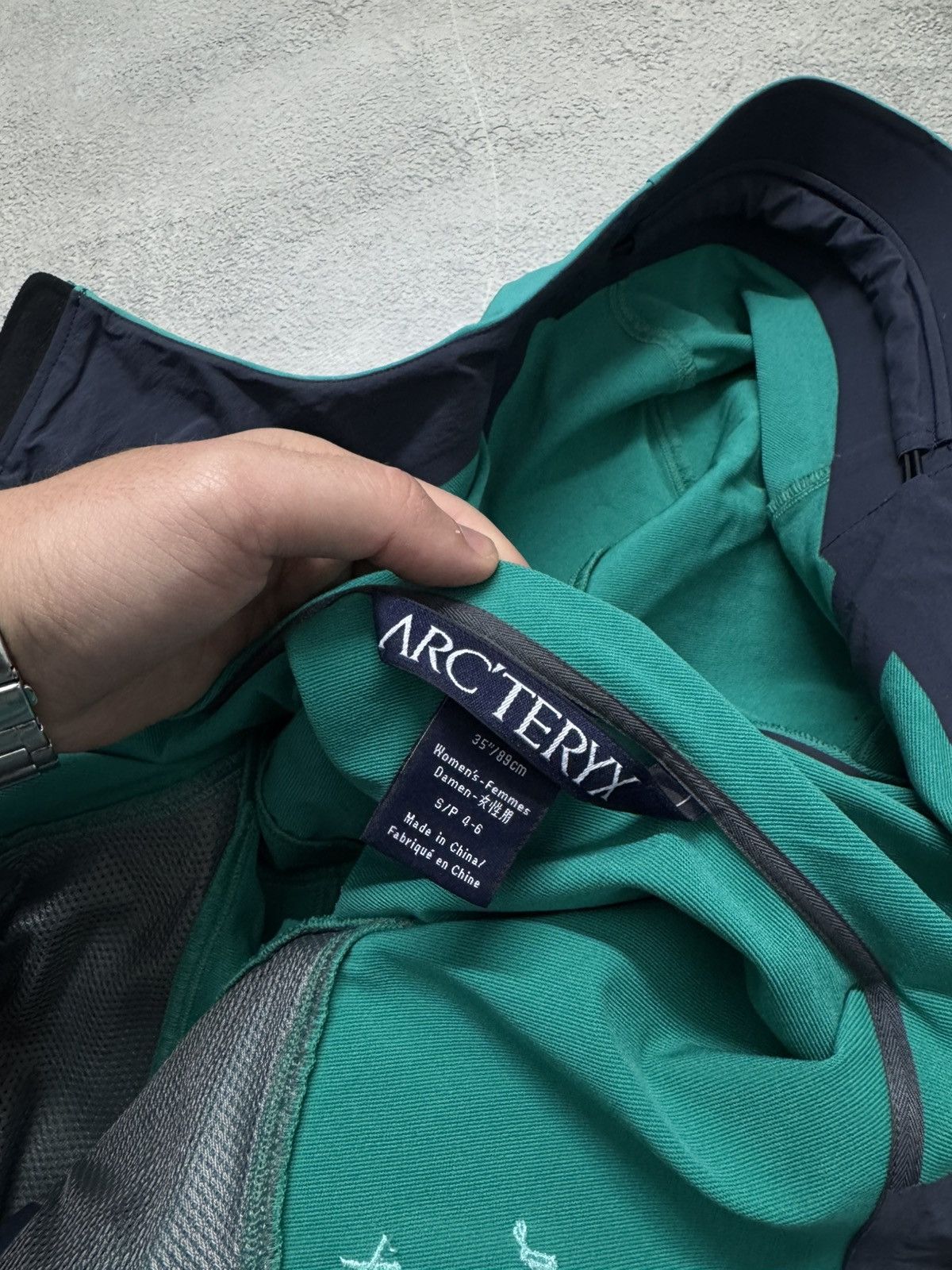 Arc'teryx Vintage Y2k Arc’teryx Gore-Tex XCR Jacket 00’s Size S / US 4 / IT 40 - 12 Thumbnail