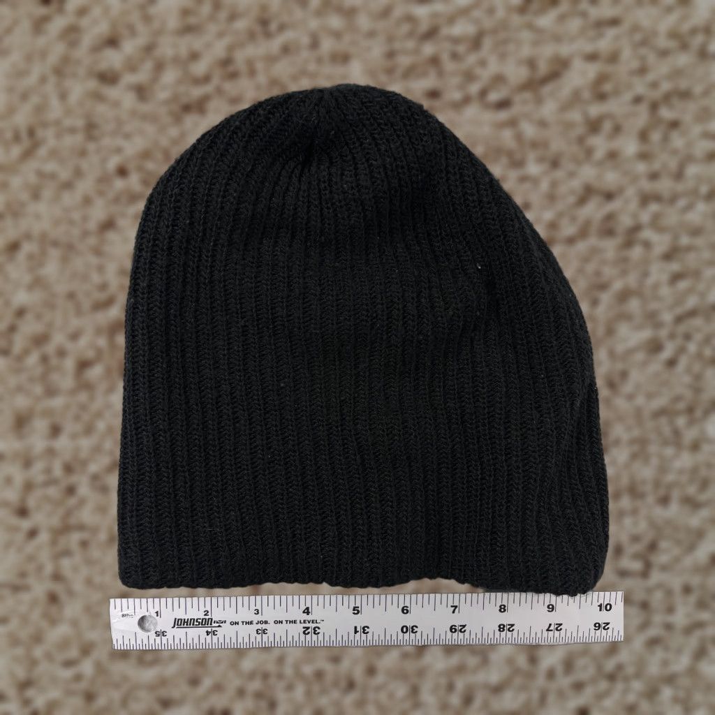 Vintage Black Knit Beanie Hat Adult One Size Solid Casual Ski Unisex Size ONE SIZE - 1 Thumbnail