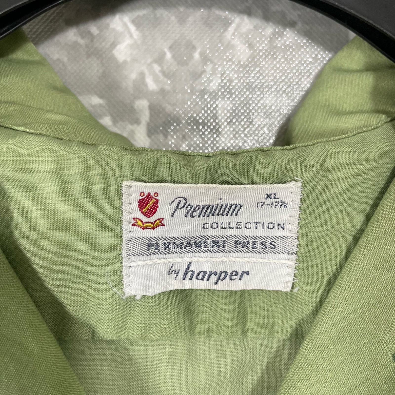 Vintage Harper Vintage 1970s Green Button Up Shirt - XL (17-17.5) Size US XL / EU 56 / 4 - 6 Thumbnail