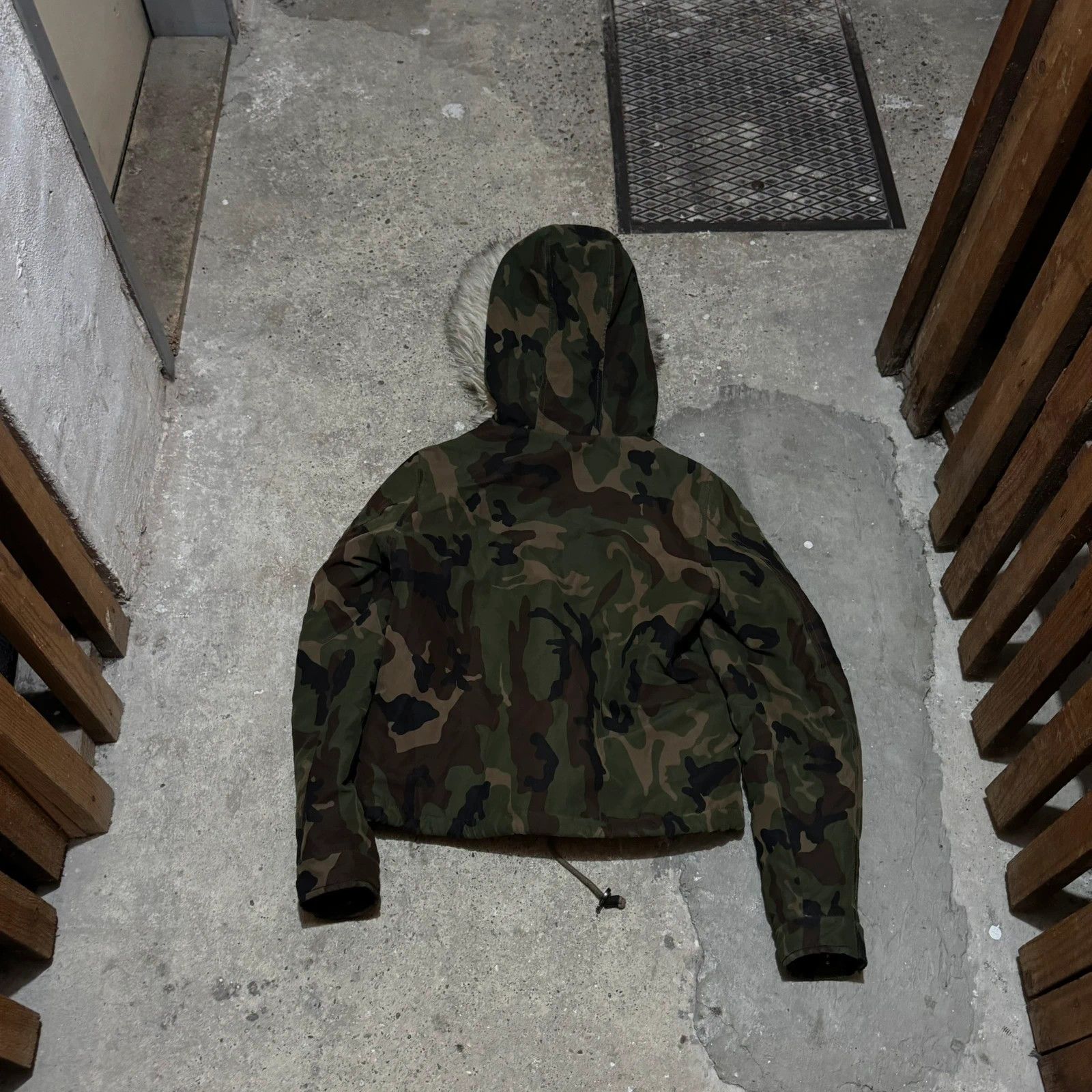 Vintage Fur hood camo cropped bomber jacket Size S / US 4 / IT 40 - 9 Thumbnail