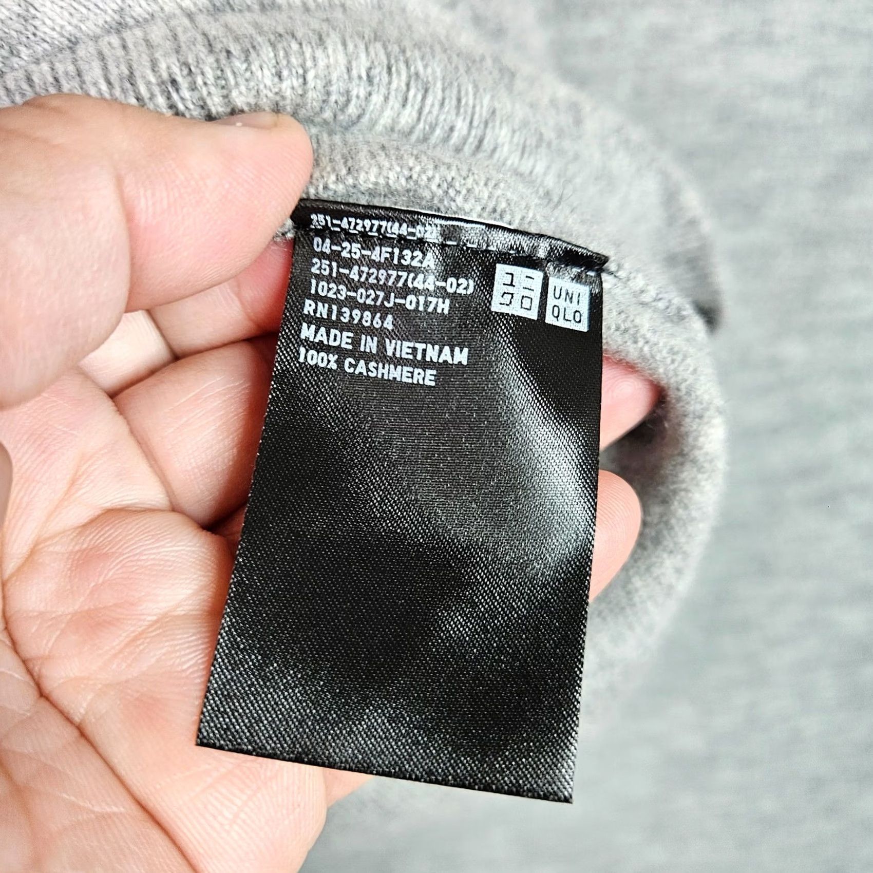 Uniqlo Uniqlo 100% Cashmere Knit Sweater Women's XS Gray Short Sleeve Minimalist Cardigan Adult XS Grey Solid Modern Size XS / US 0-2 / IT 36-38 - 4 Thumbnail