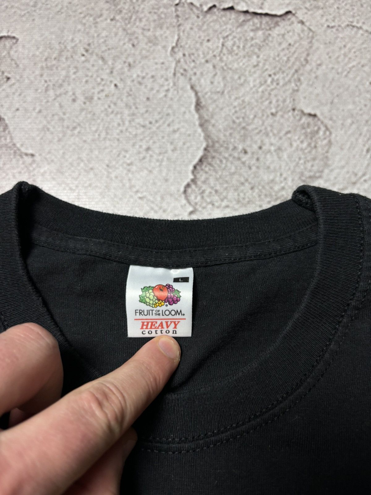 Fruit Of The Loom FOTL Vintage 2003 Queen Rare Big Logo Band Tee Size L Size US L / EU 52-54 / 3 - 5 Thumbnail