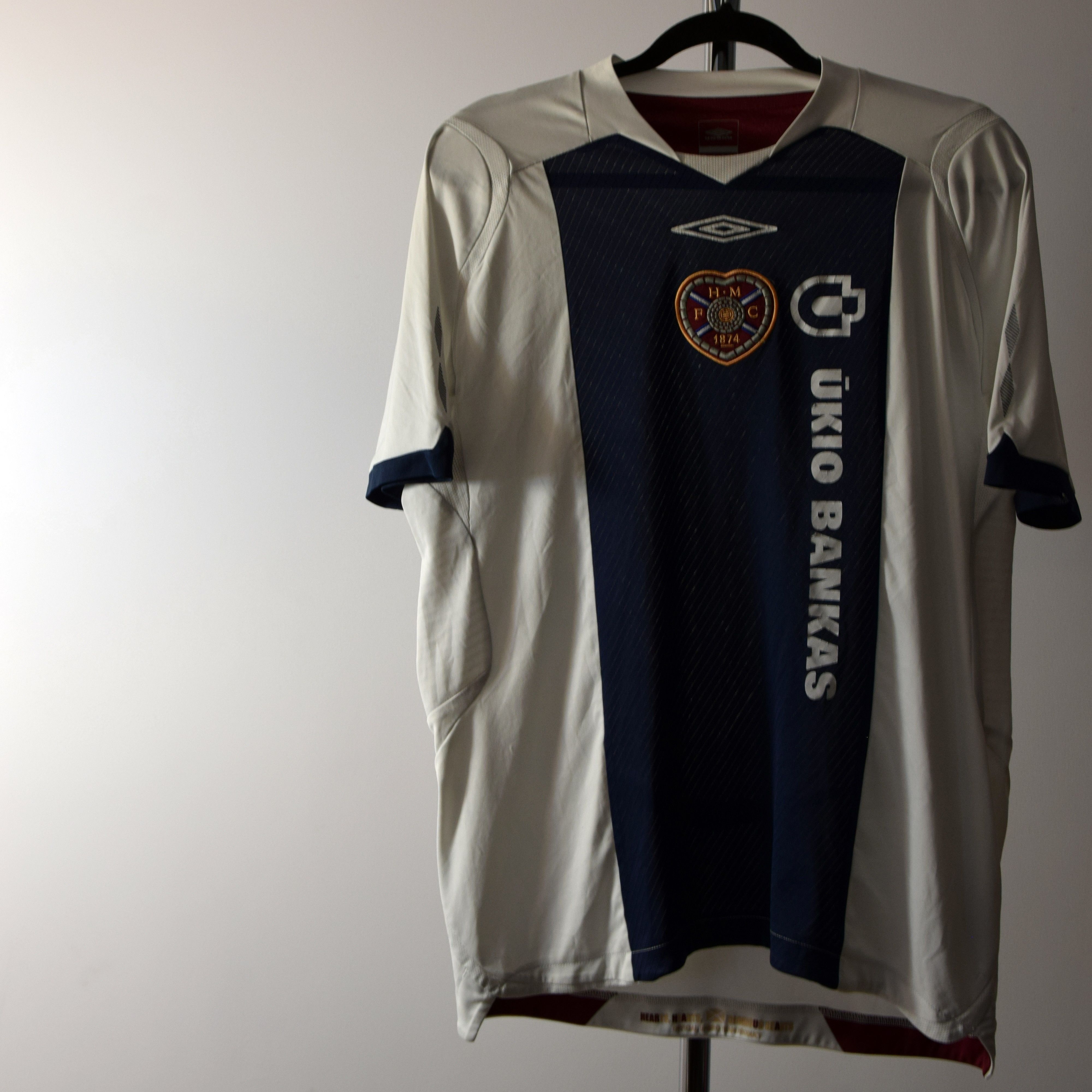 Umbro × Vintage Heart Of Midlothian Hearts special edition Poppy 2010 jersey Size US M / EU 48-50 / 2 - 4 Thumbnail