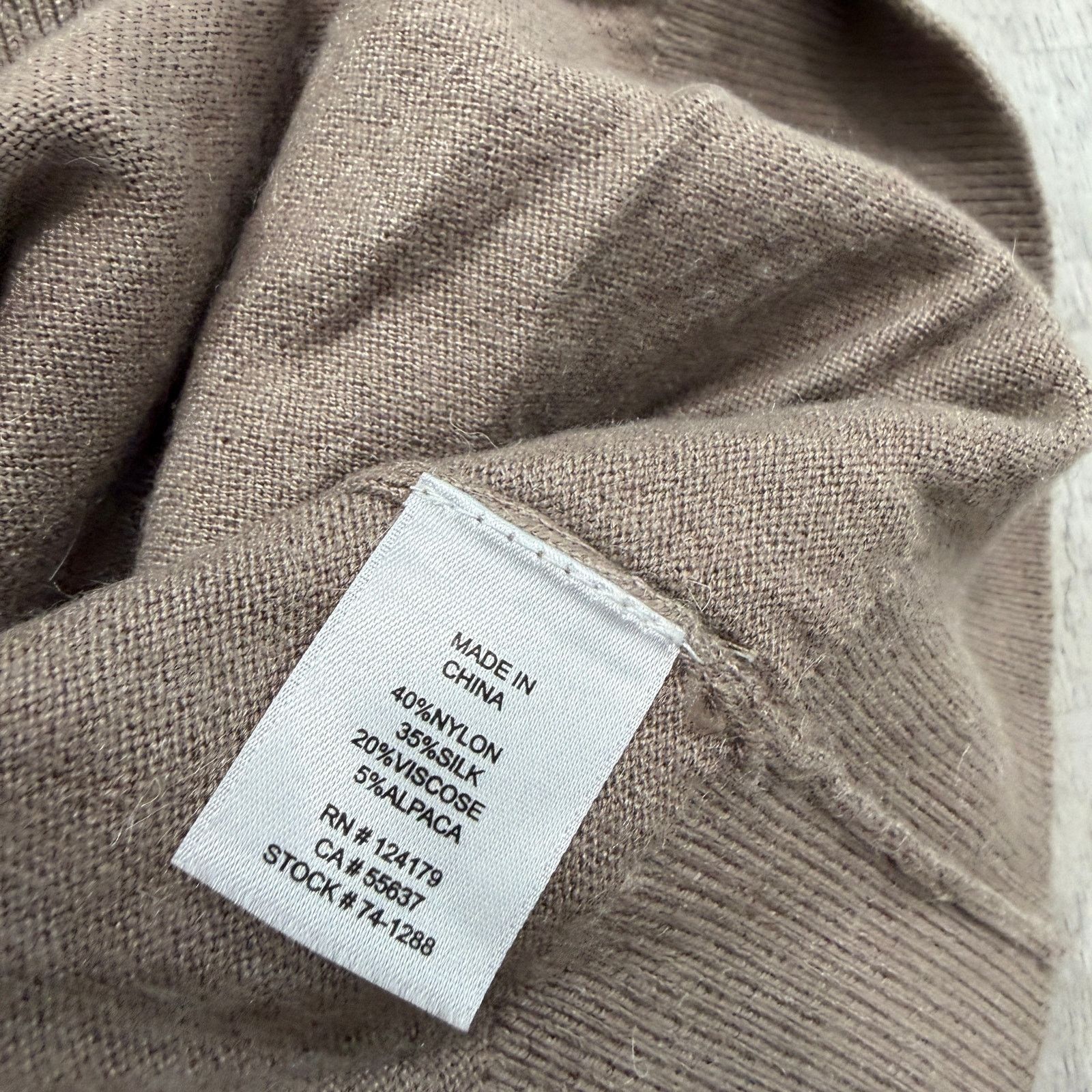 Johnston & Murphy Johnston & Murphy Alpaca Silk V-Neck Sweater Large Brown Size US L / EU 52-54 / 3 - 5 Thumbnail