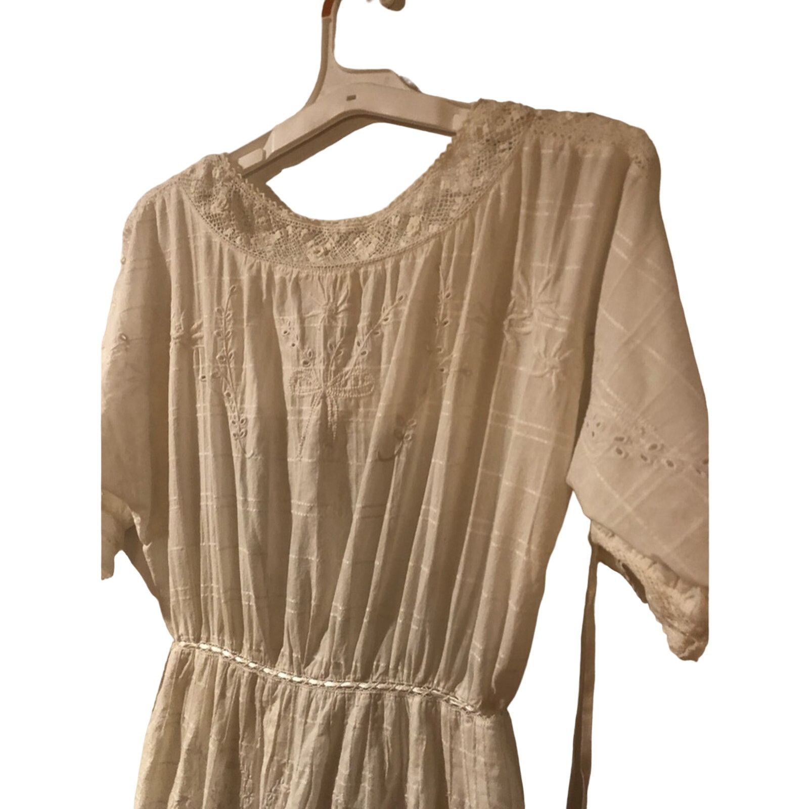 LoveShackFancy Love shack fancy white lace embroidered dress. Size XS / US 0-2 / IT 36-38 - 16 Thumbnail