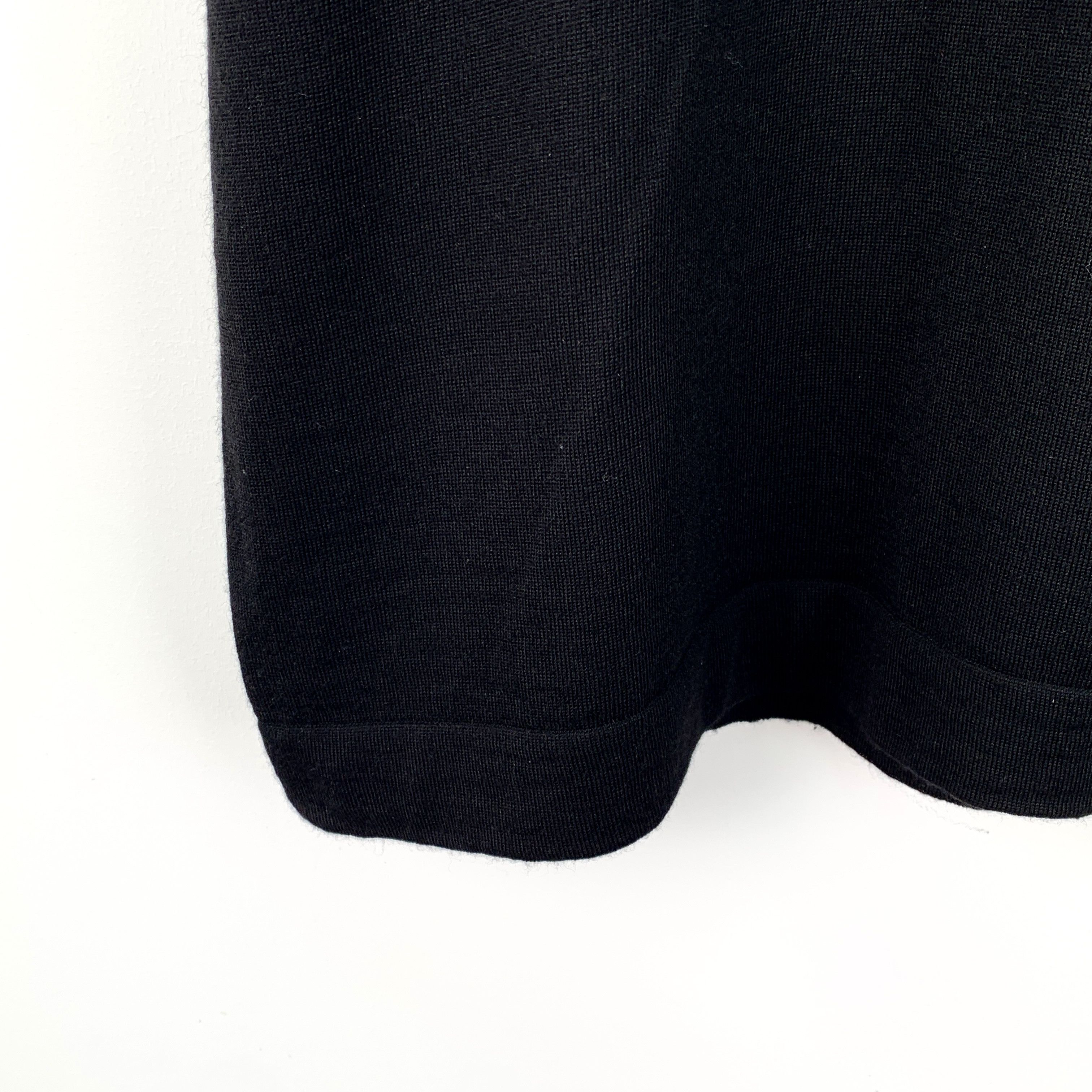 Louis Vuitton Louis Vuitton Barcode Earth Wool T-Shirt – Black (Size XS) Size US XS / EU 42 / 0 - 5 Thumbnail