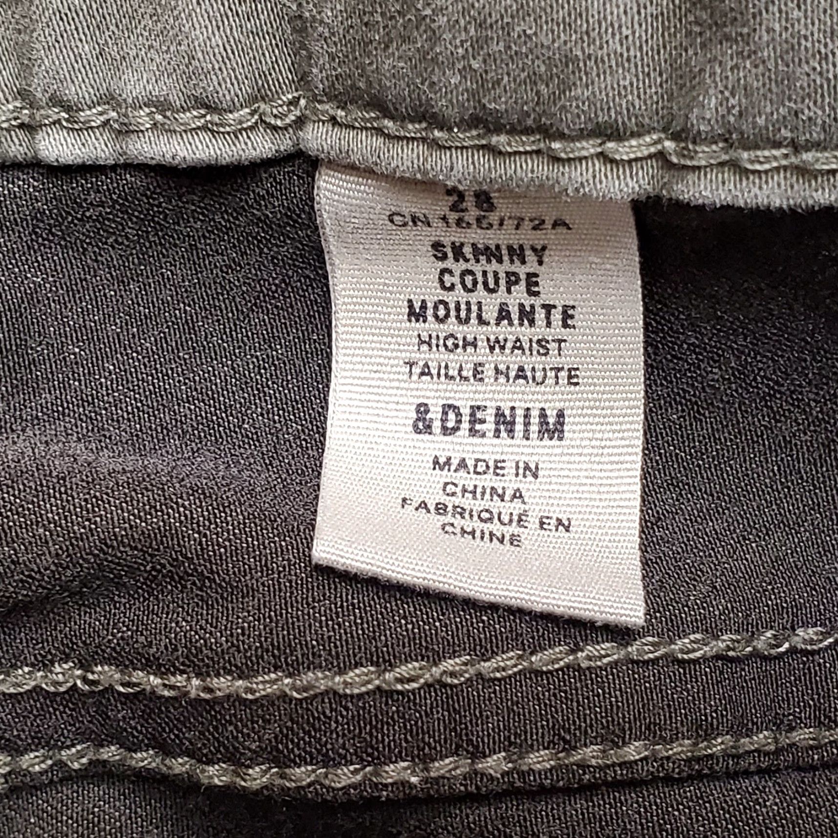 H&M H & M Jeans Mens 28 Green Skiny Coup Moulante Denim Stretch Casual Pants Regular 26x28 Blue 5-Pocket Mens Jeans Size US 28 / EU 44 - 5 Thumbnail