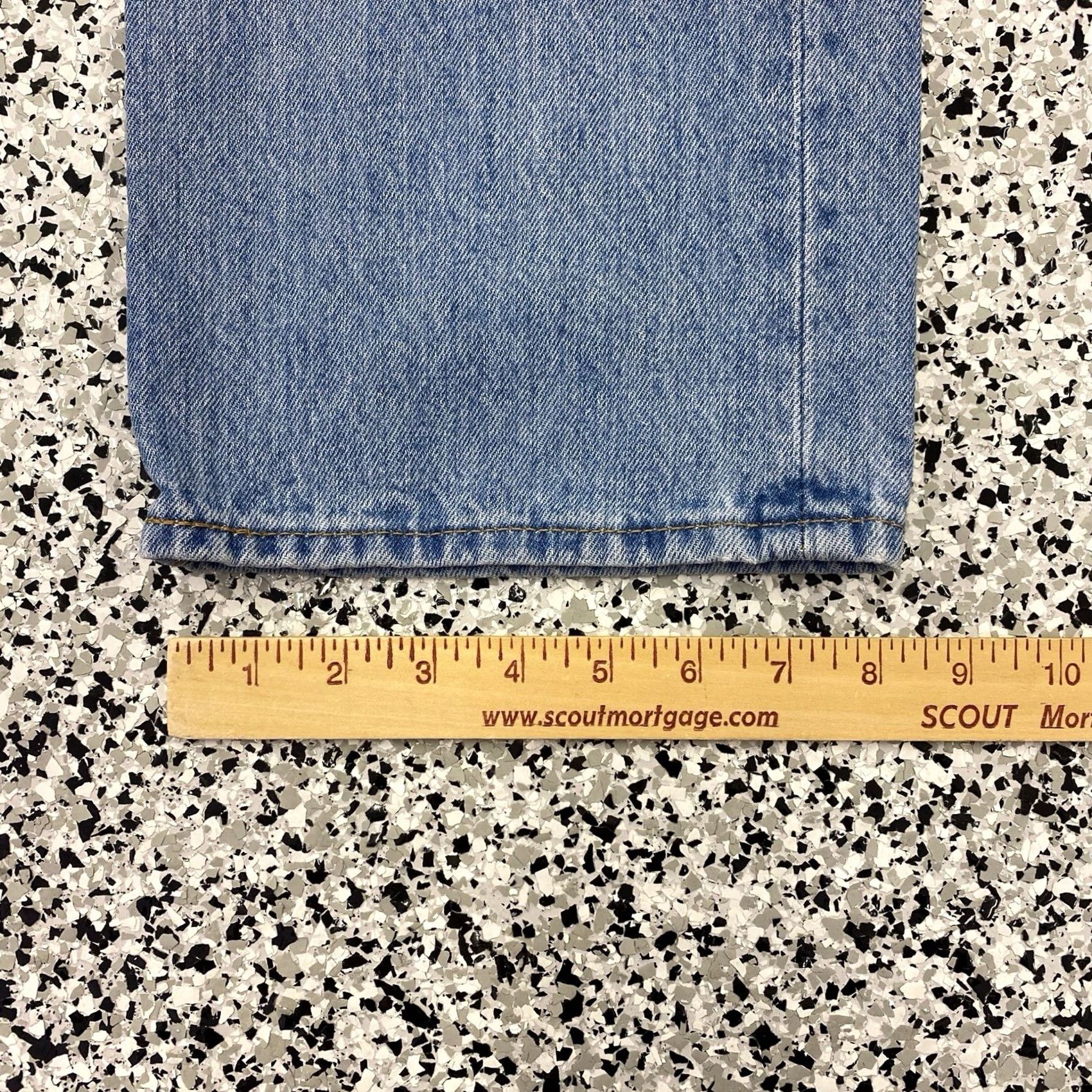 Levi's Levi's 501 Jeans Blue Straight Leg 36x29 Button Classic Logo 90s Cowboys USA Men’s Regular Denim Jeans Vintage? Size US 36 / EU 52 - 2 Thumbnail