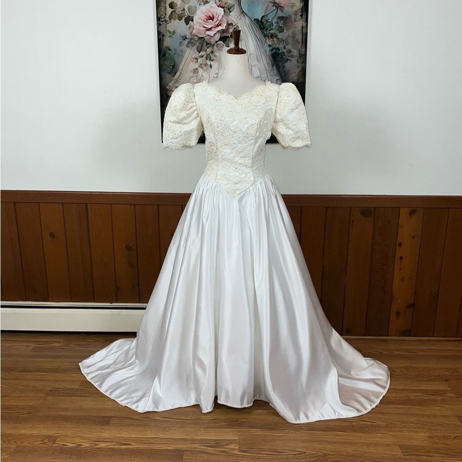 Vintage Beautiful Vintage 1980s/90s Wedding Gown! Size L / US 10 / IT 46 - 2 Thumbnail