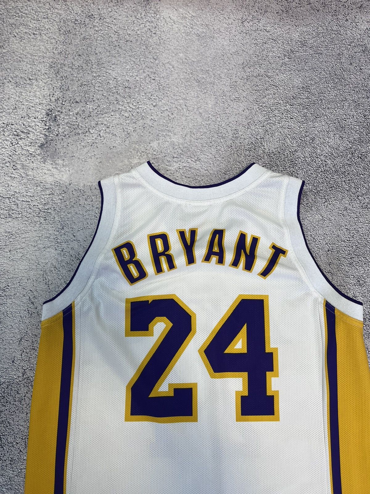 Champion × NBA Champion Los Angeles Lakers Kobe Bryant #24 Jersey Sleeves Size US S / EU 44-46 / 1 - 12 Thumbnail