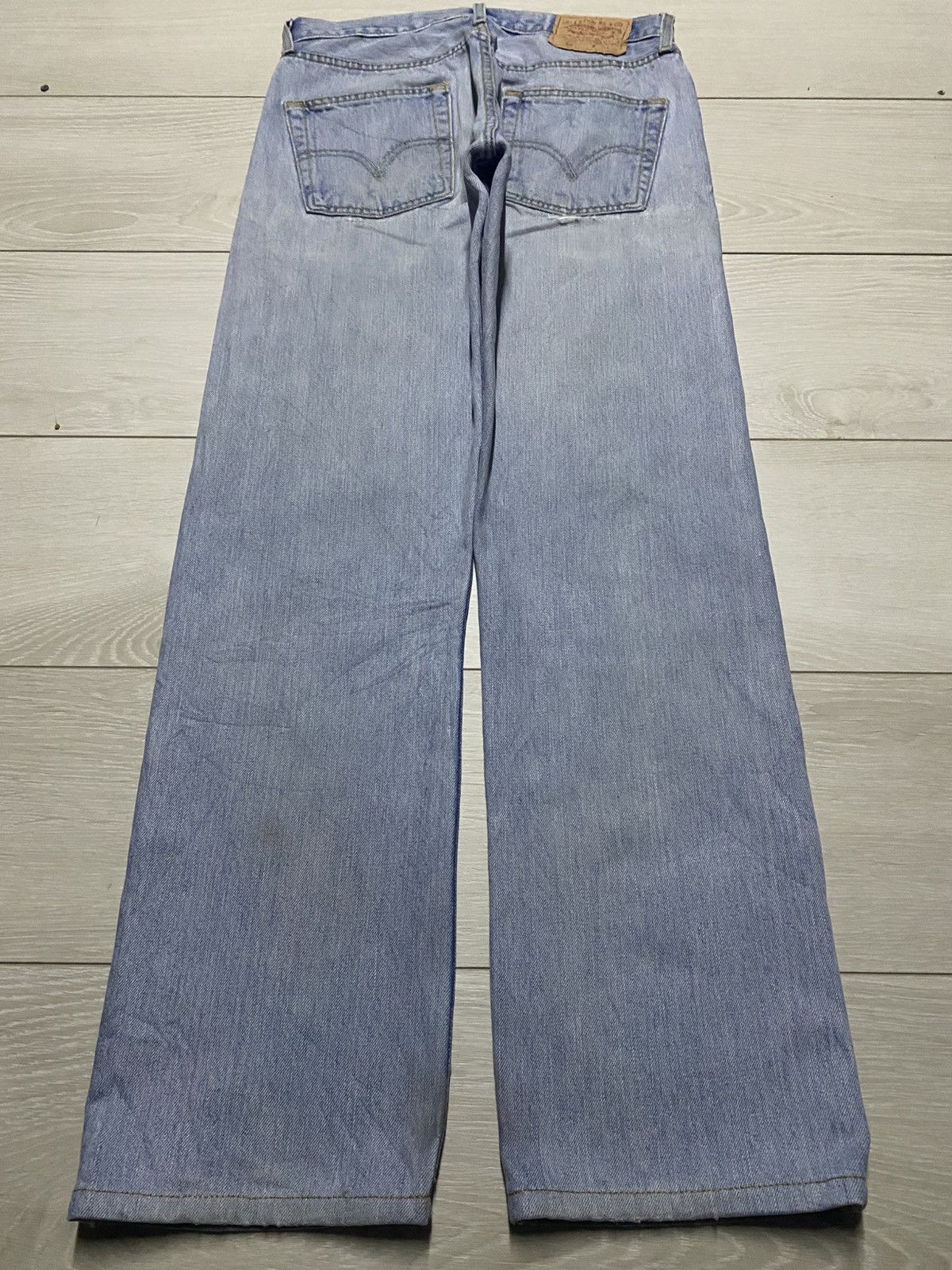 Levi's Vintage Levis 501 Blue Wash Distressed Loose Jeans Size US 30 / EU 46 - 2 Thumbnail