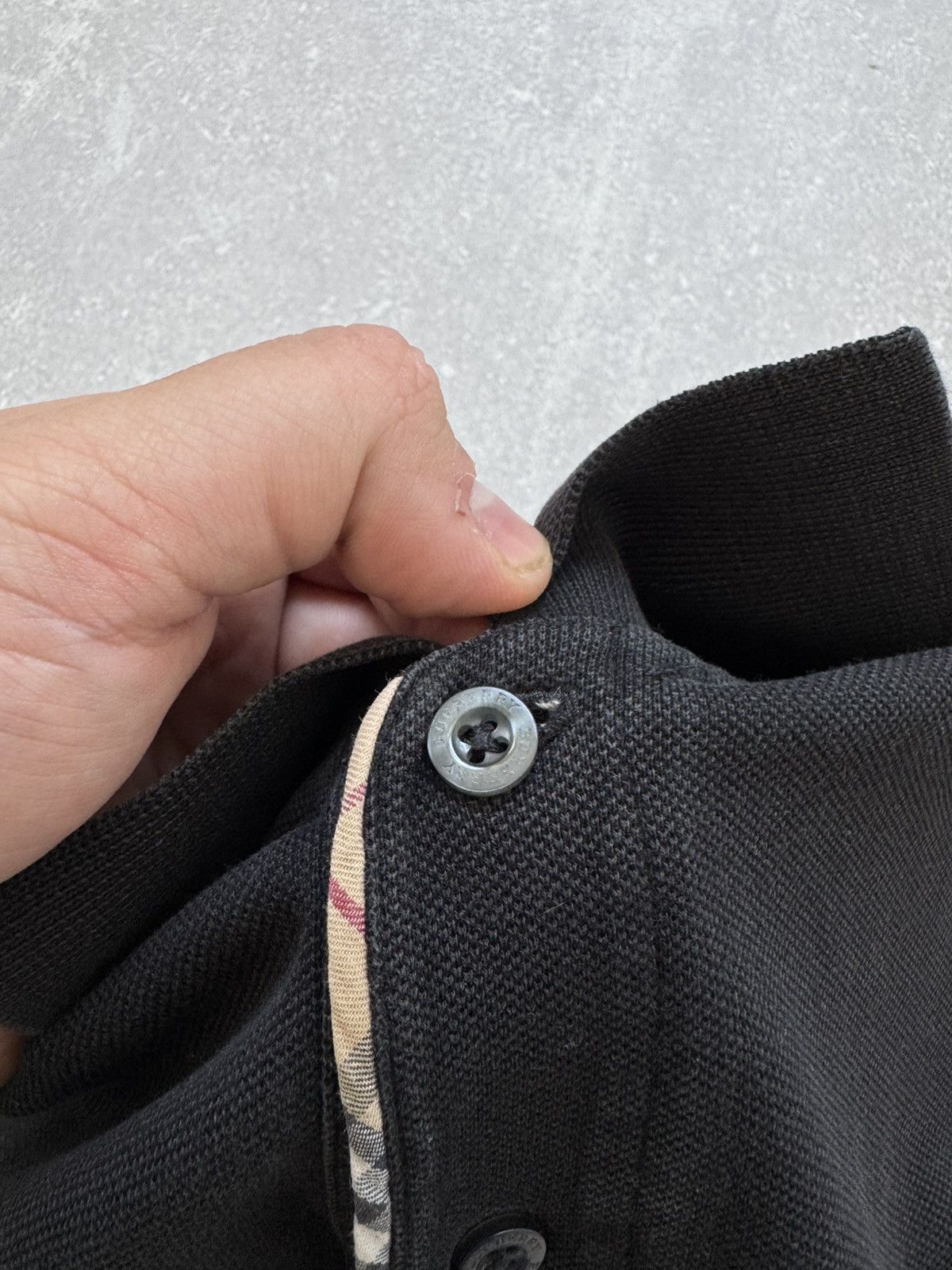 Burberry Vintage Burberry London Nova Check Black Polo Logo Size US S / EU 44-46 / 1 - 6 Thumbnail