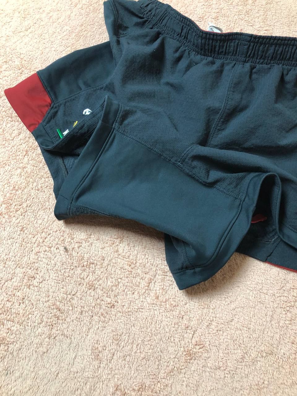 Under Armour × Vintage Welsh rugby WRU Wales national team under armour shorts Size US 32 / EU 48 - 6 Thumbnail