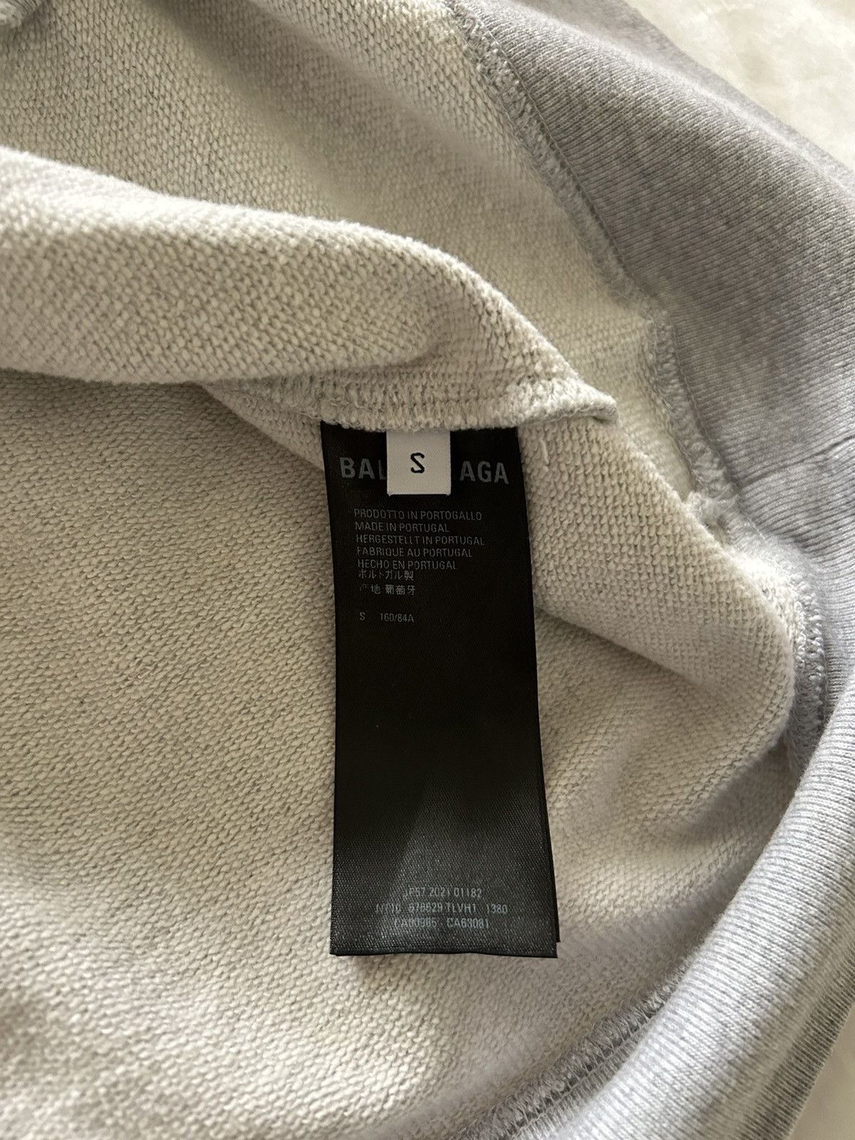 Balenciaga Balenciaga FBI Sweatshirt Crewneck Size US S / EU 44-46 / 1 - 6 Thumbnail
