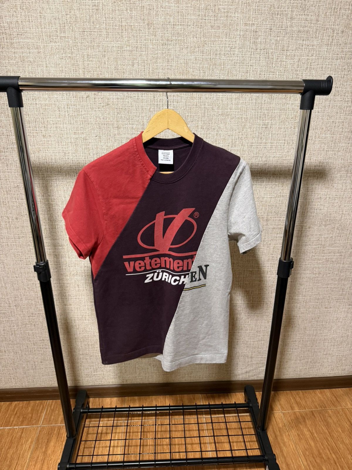 Vetements VETEMENTS Split Zürich T-shirt | Grailed