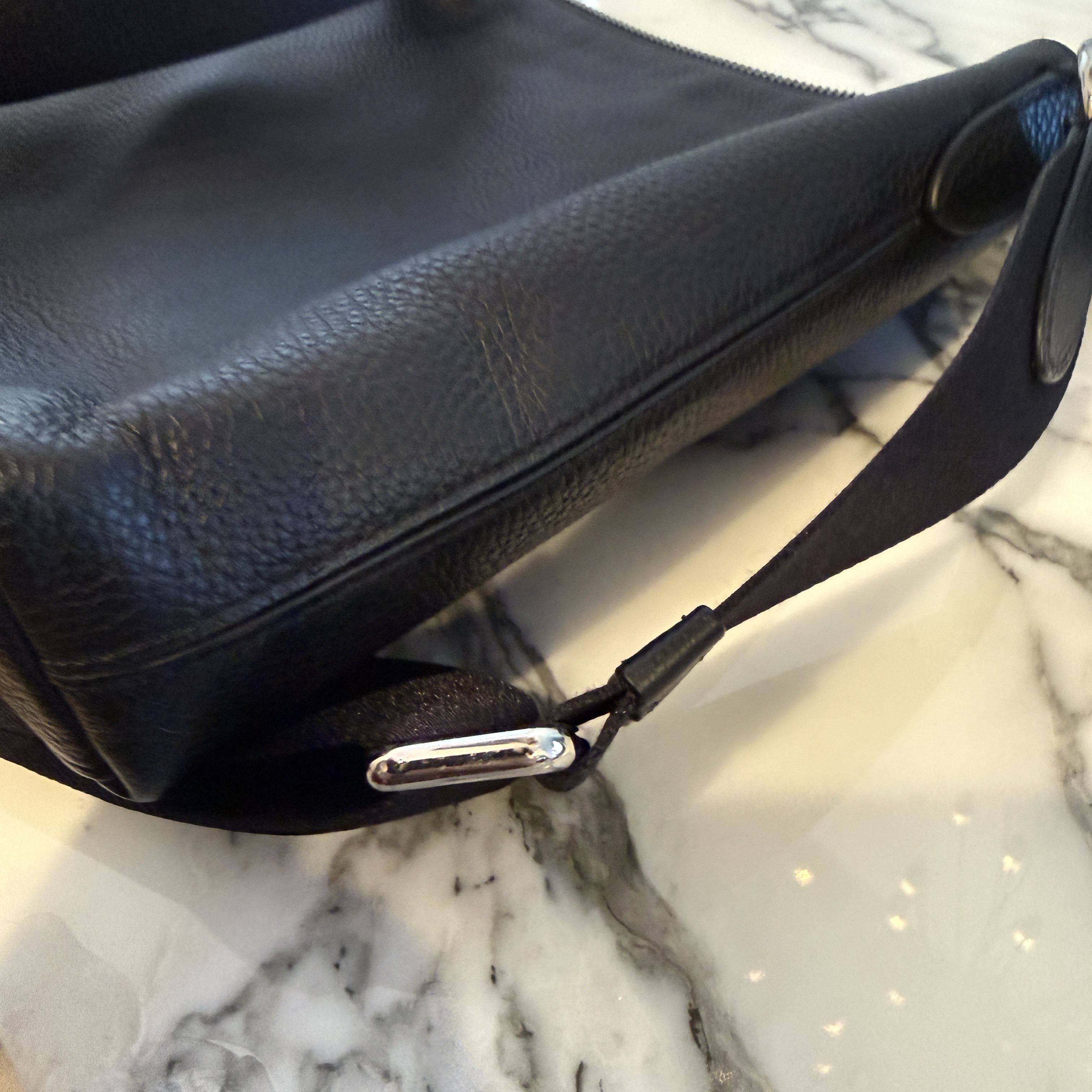 Coach COACH Vintage Leather Shoulder Bag L1922-91303 Size 26 - 15 Thumbnail