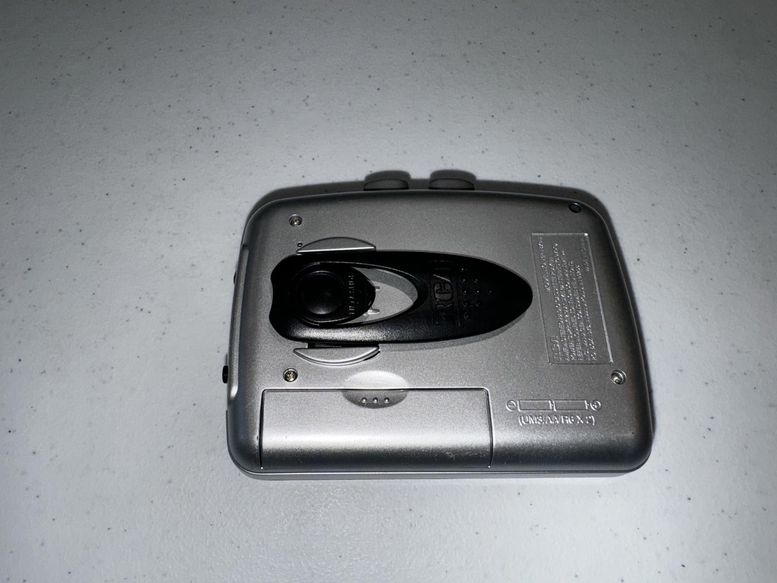 Designer RCA AM/FM Compact Stereo Cassette Player - tested Size ONE SIZE - 2 Thumbnail