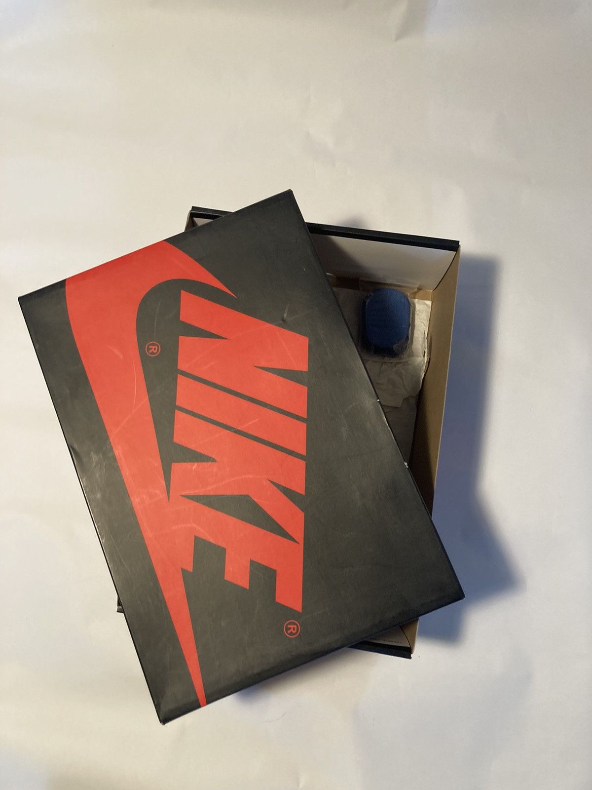 Jordan Brand Jordan 1 High Royal 2017 Size US 12 / EU 45 - 12 Thumbnail