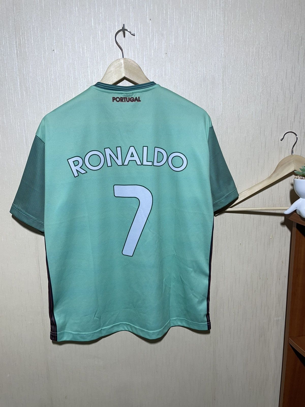 Vintage Portugal Ronaldo Vintage soccer t shirt Size US XL / EU 56 / 4 - 3 Thumbnail