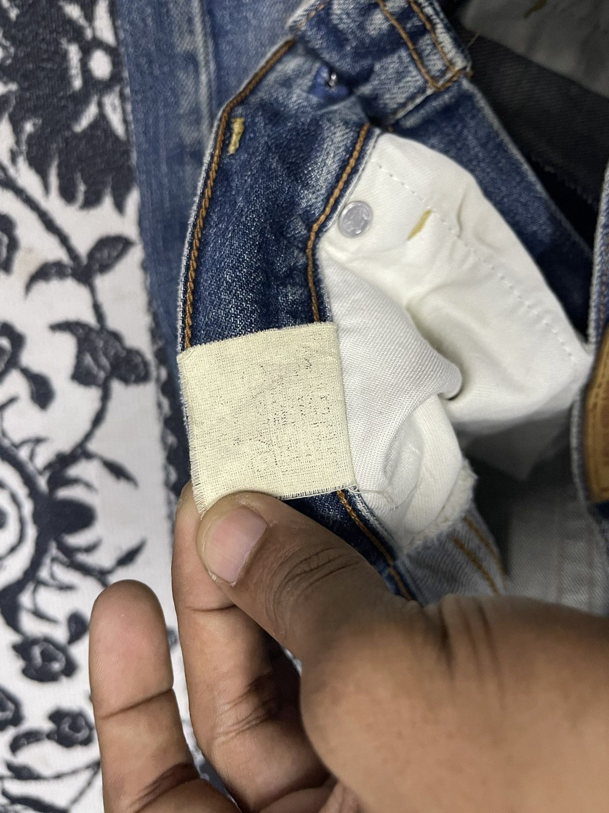 Levi's Vintage Clothing 90s LEVIS 503 J22 DISTRESSED DENIM FADED DESIGN Size US 28 / EU 44 - 11 Thumbnail