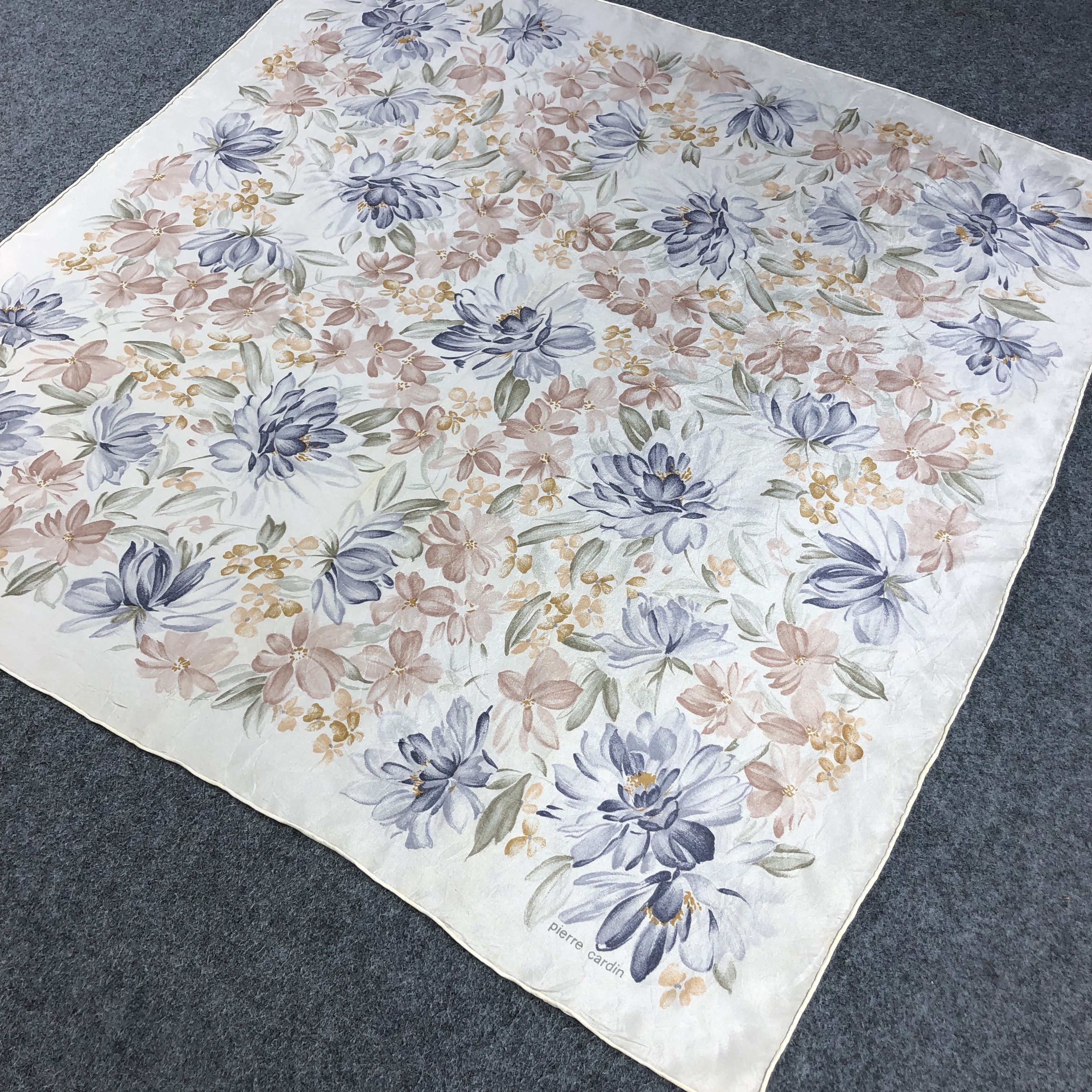 Pierre Cardin Vintage Pierre Cardin Vintage Floral Silk Scarf M283 Size ONE SIZE - 4 Thumbnail