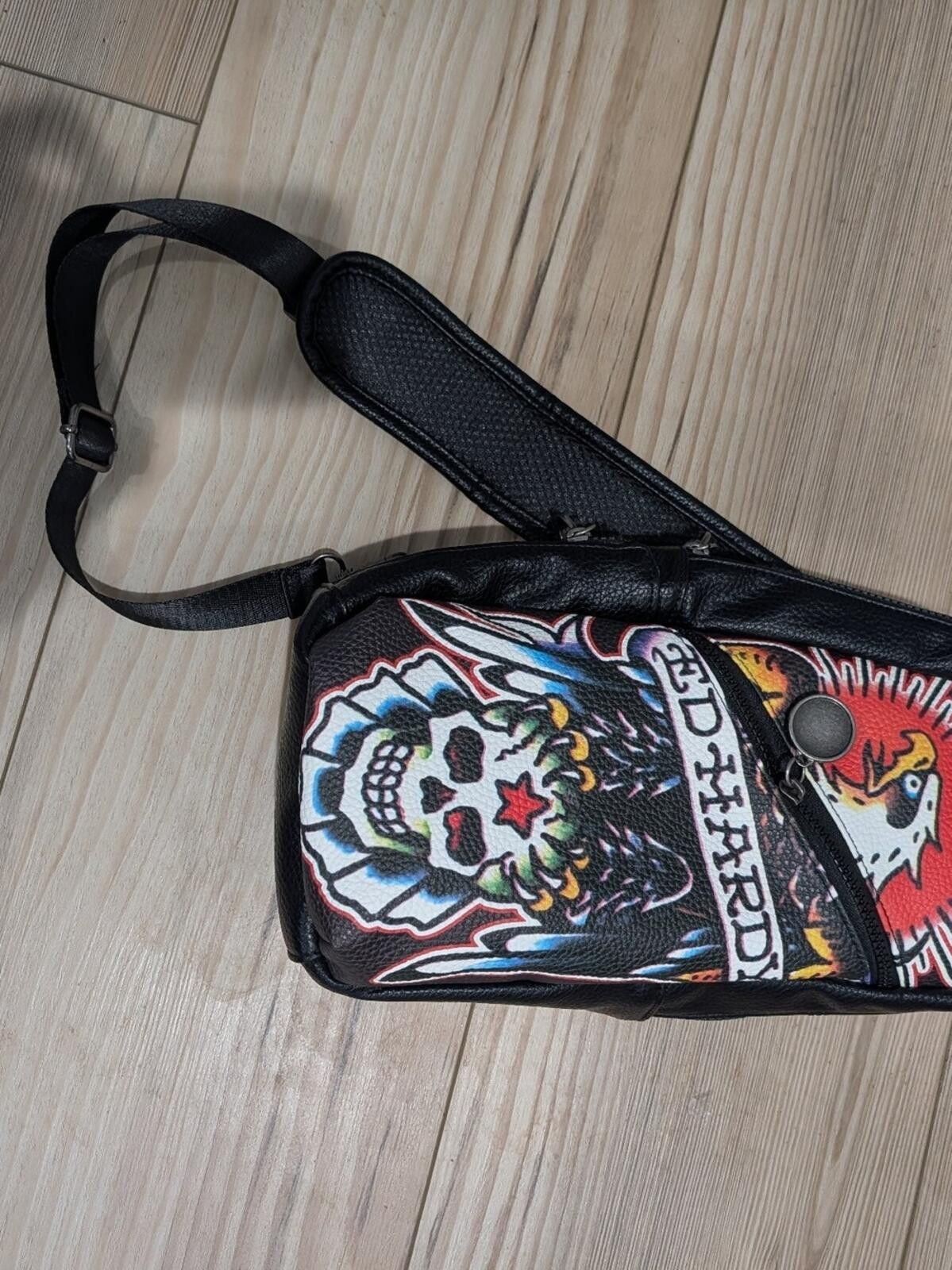 Ed Hardy Ed Hardy Black Graphic Leather Vintage Sling Bag Size ONE SIZE - 6 Thumbnail