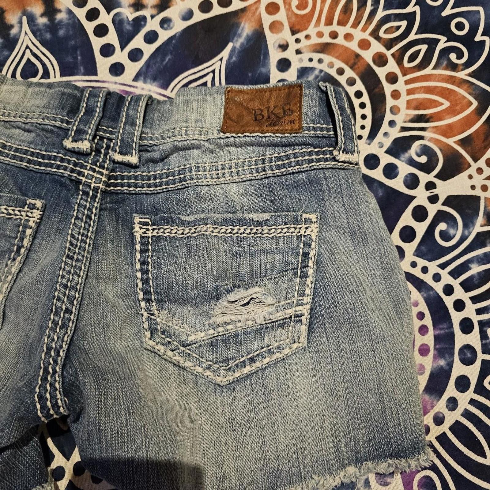 BKE BKE Sabrina Women's Blue Jean Cutt-off Shorts Size 27" / US 4 / IT 40 - 7 Thumbnail