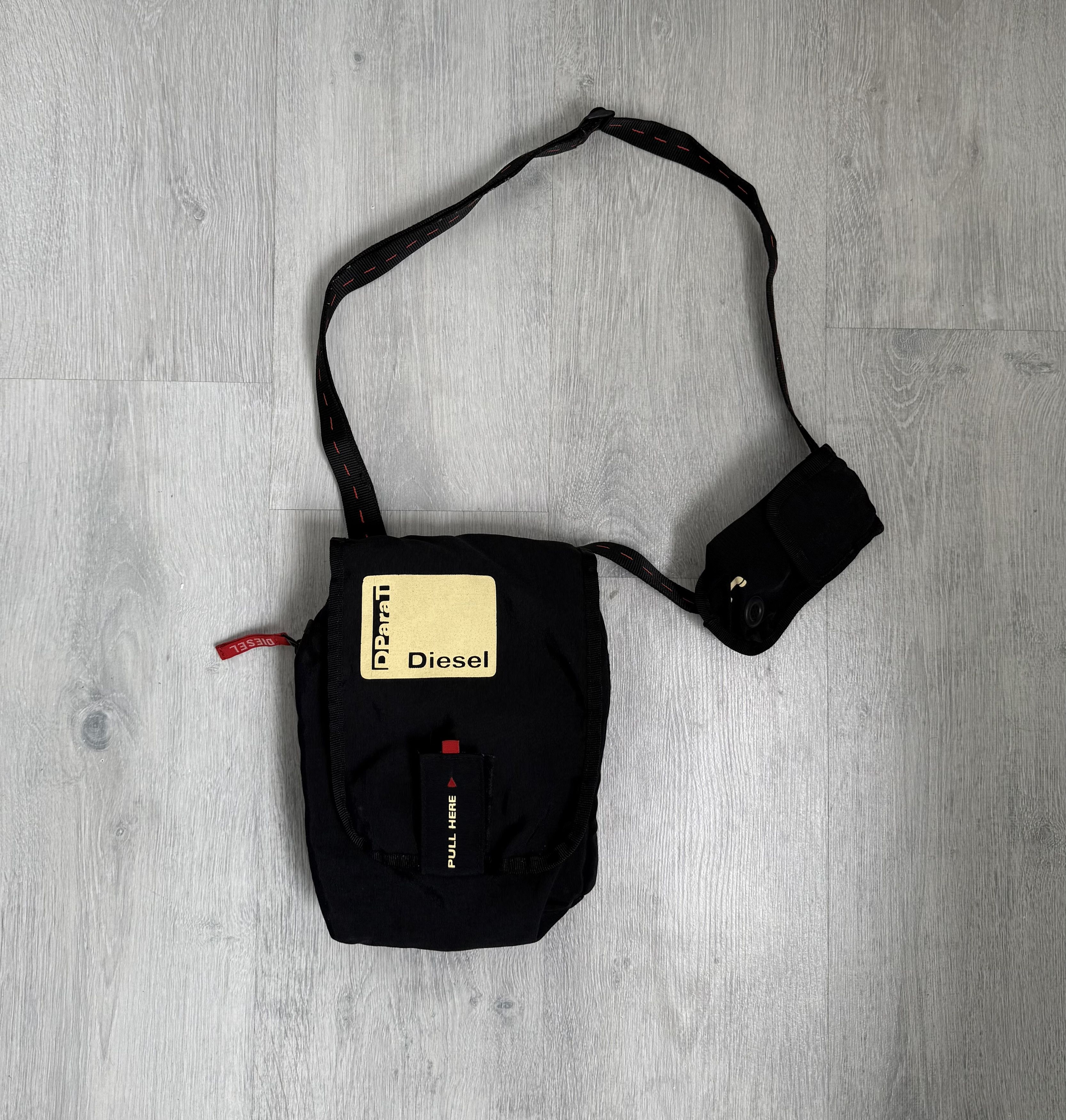 Diesel × Vintage RARE 2000s Diesel Dparat crossbody messenger bag Size ONE SIZE - 1 Thumbnail
