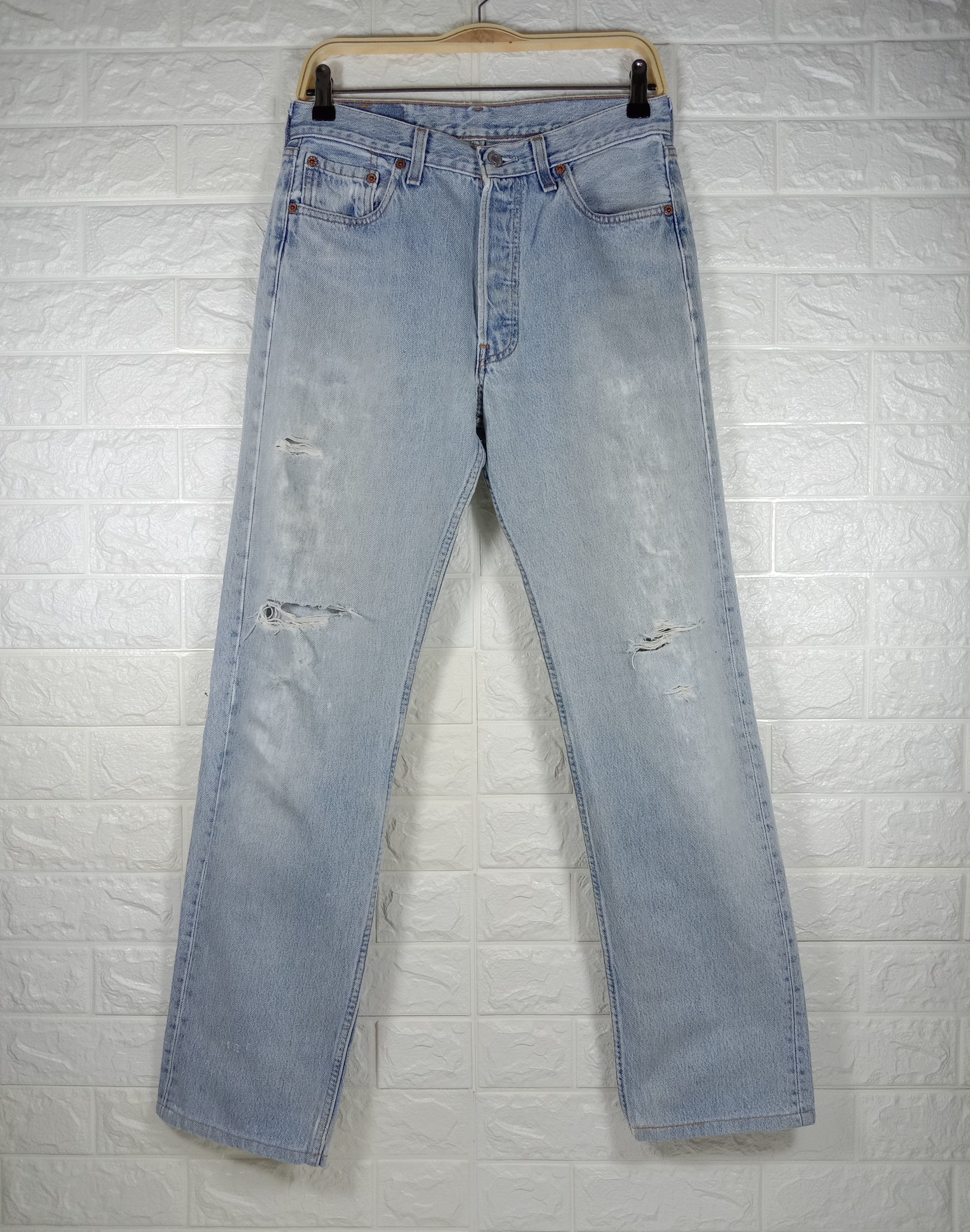 Vintage 90s Levi’s 501 Jeans Light Wash Distressed Denim