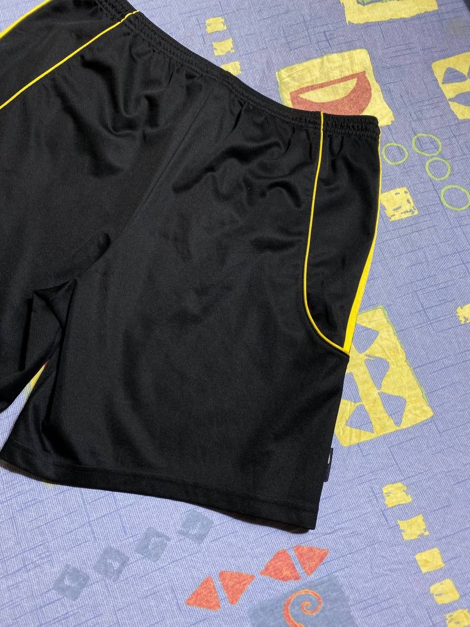 Adidas Vintage Adidas Shorts Y2K Streetwear Size US 32 / EU 48 - 15 Thumbnail