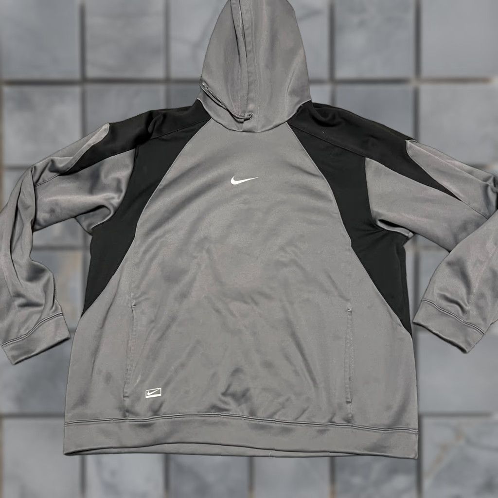 Nike Nike Hoodie Mens Large Gray Performance Center Swoosh Fleece 258635 Pullover Mens Regular Size L Black Stain Size US L / EU 52-54 / 3 - 1 Thumbnail