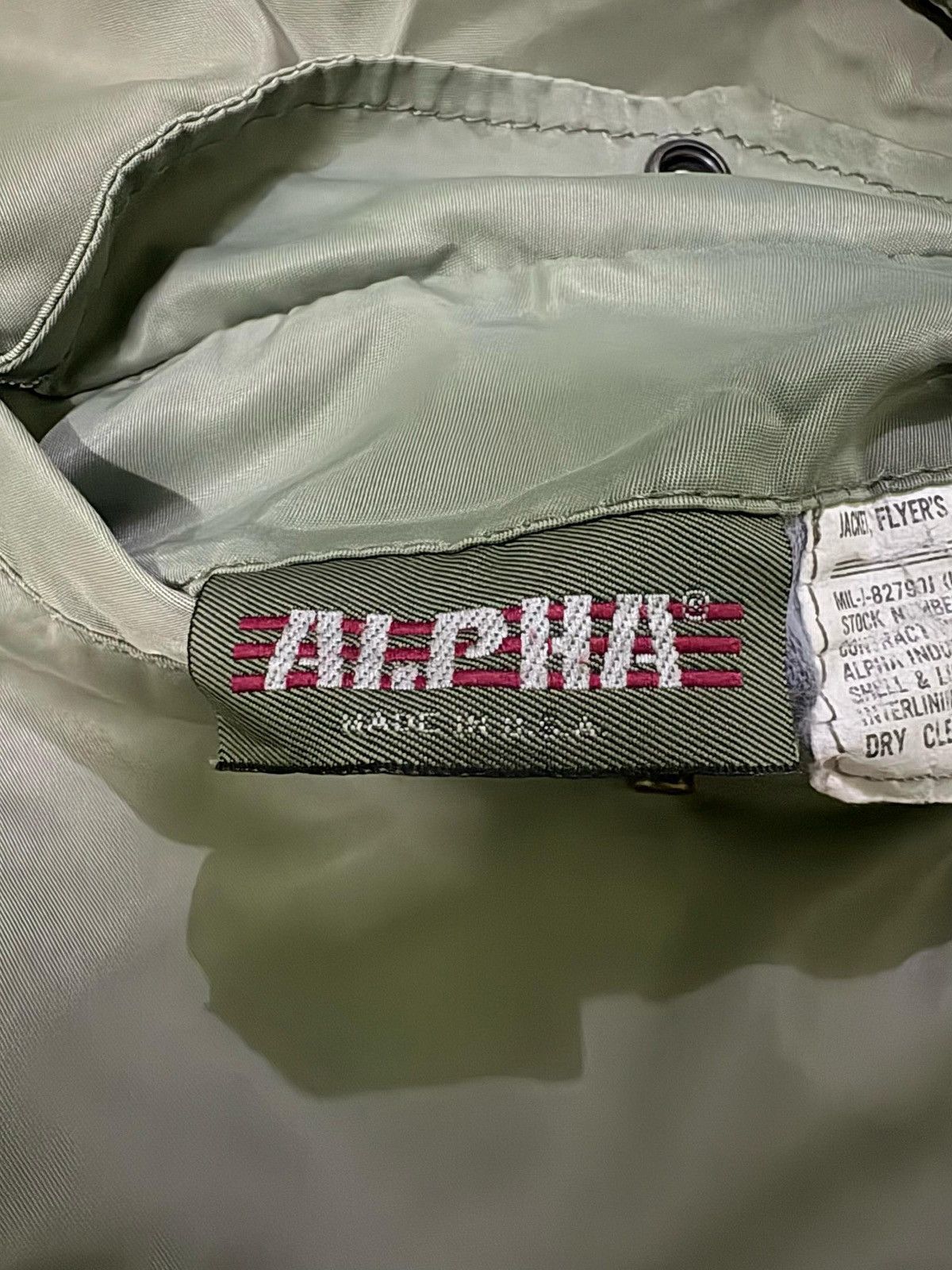 Alpha Industries Vintage Alpha Industries MA-1 Flight Jacket USAF USA Size US L / EU 52-54 / 3 - 16 Thumbnail