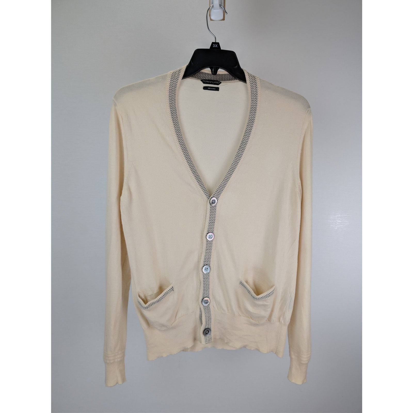 Tom Ford o1rshd1 CC20 Cardigan Sweater in Beige Size US L / EU 52-54 / 3 - 1 Thumbnail