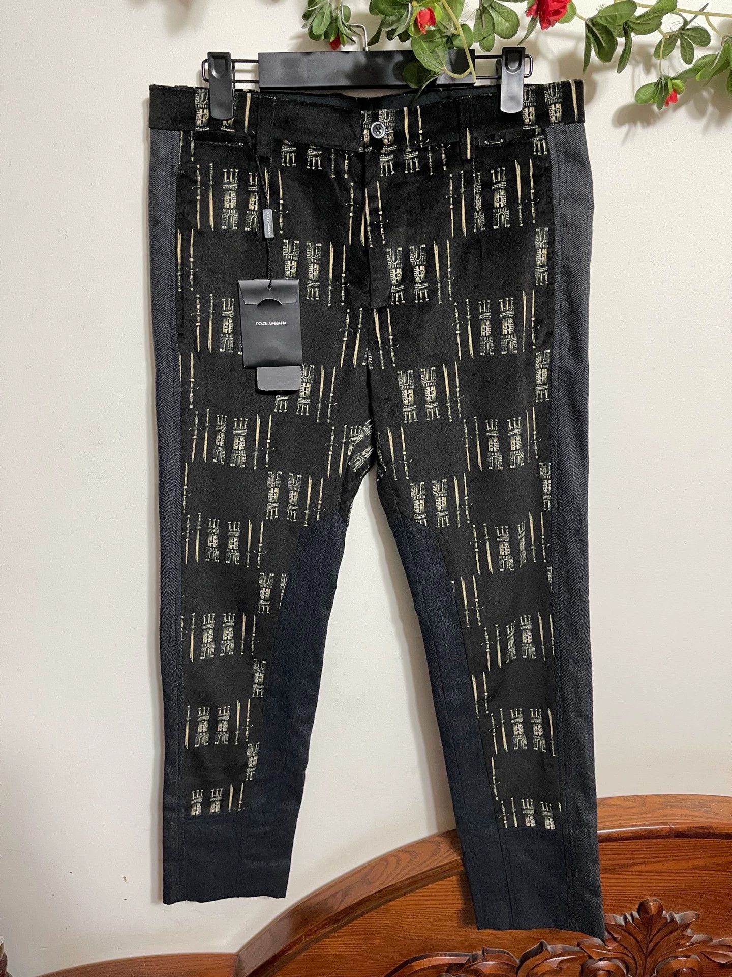 Dolce & Gabbana DG Sword & Castle Paneled Slim Trousers 46/50 Size US 30 / EU 46 - 1 Thumbnail